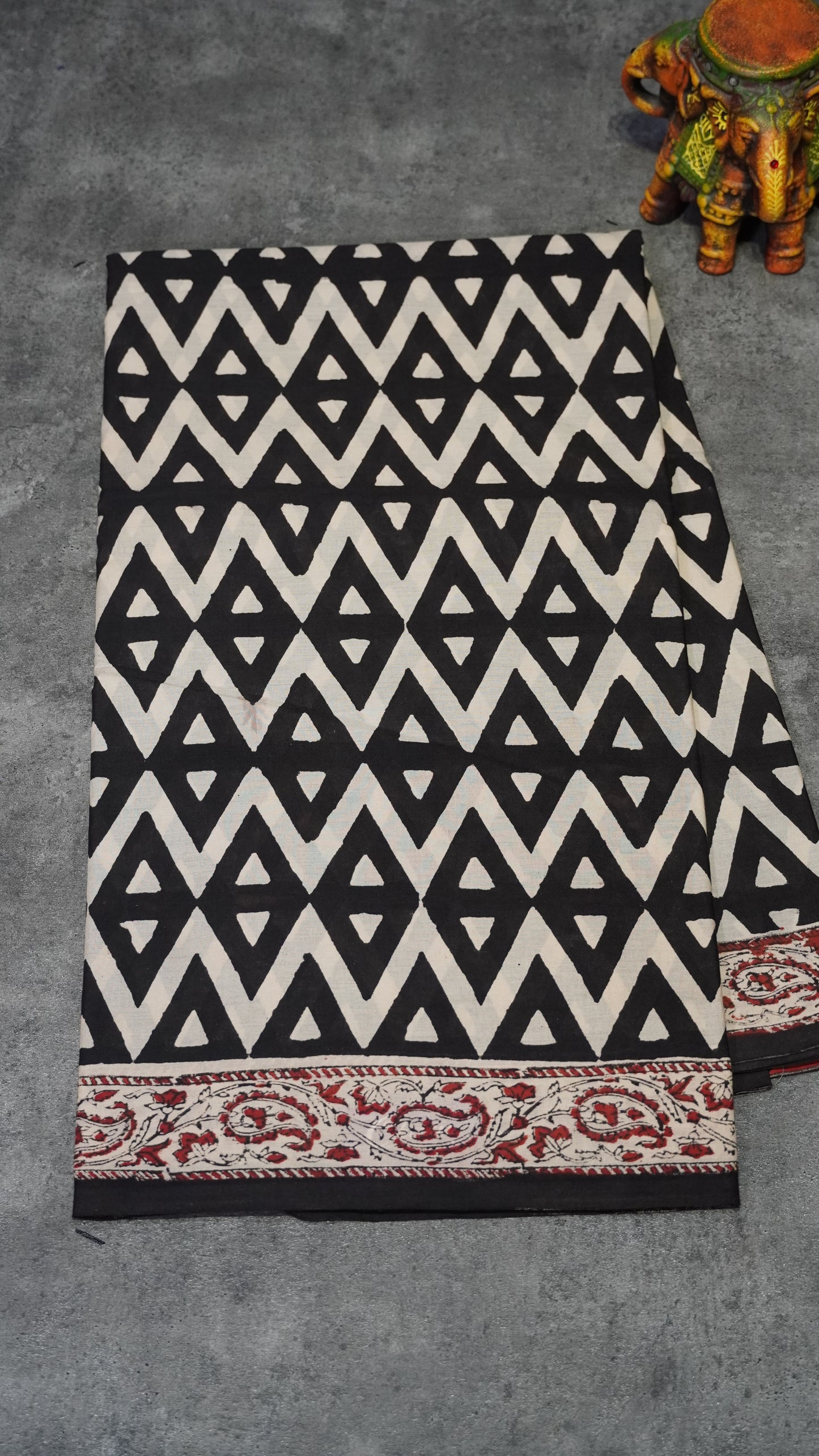 Mul Mul Cotton Saree Black Triangle Prints