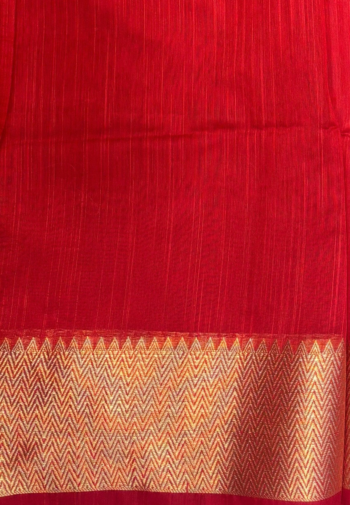 Handloom Cotton Saree-Red In Zigzag Zari Border
