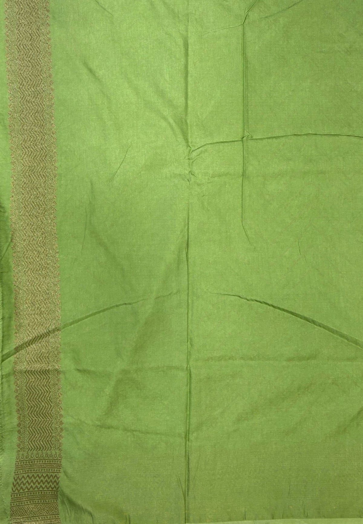 Banarasi Saree-Pista Green In Zigzag Zari Border