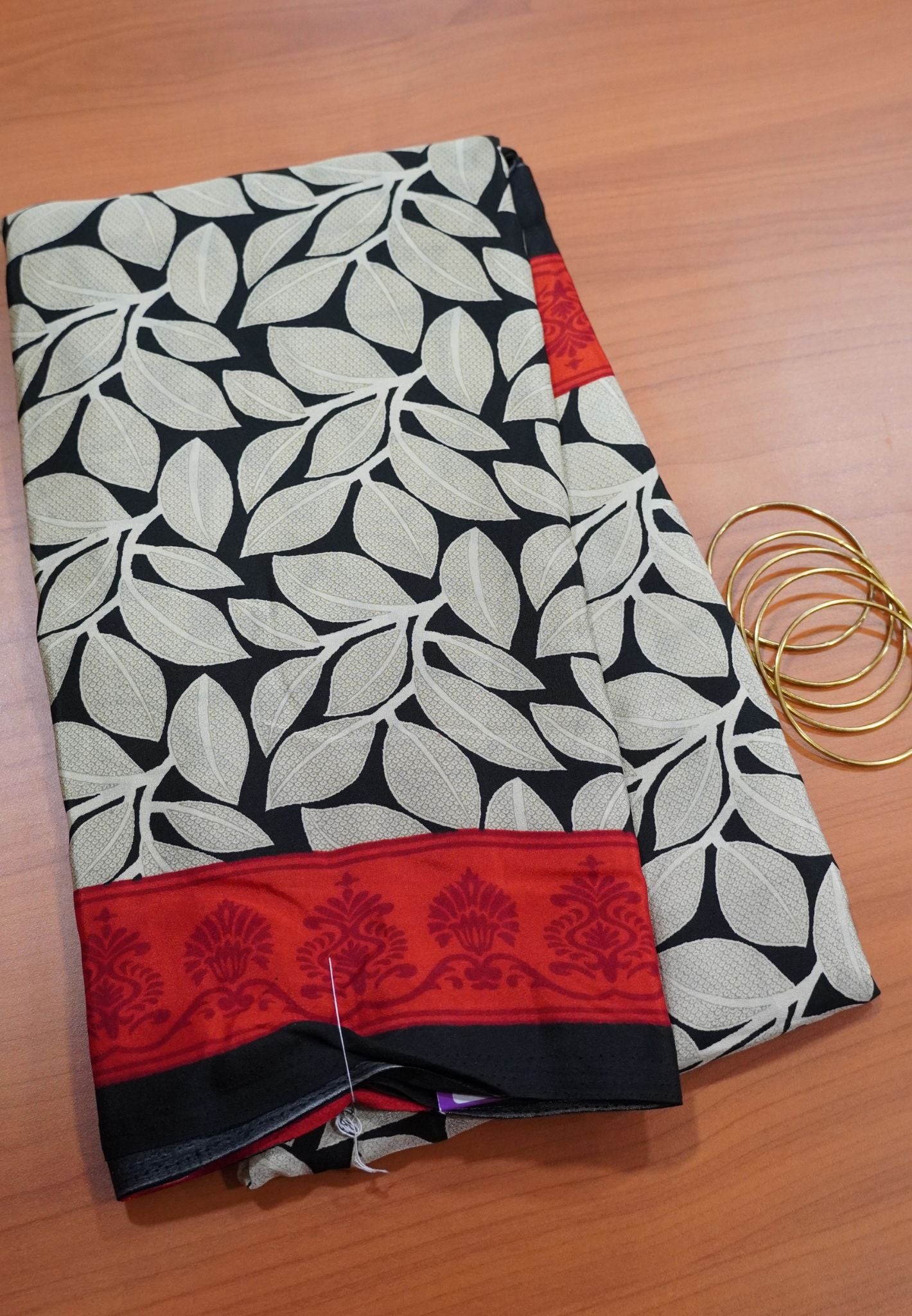 Crepe Saree - Black Leaf