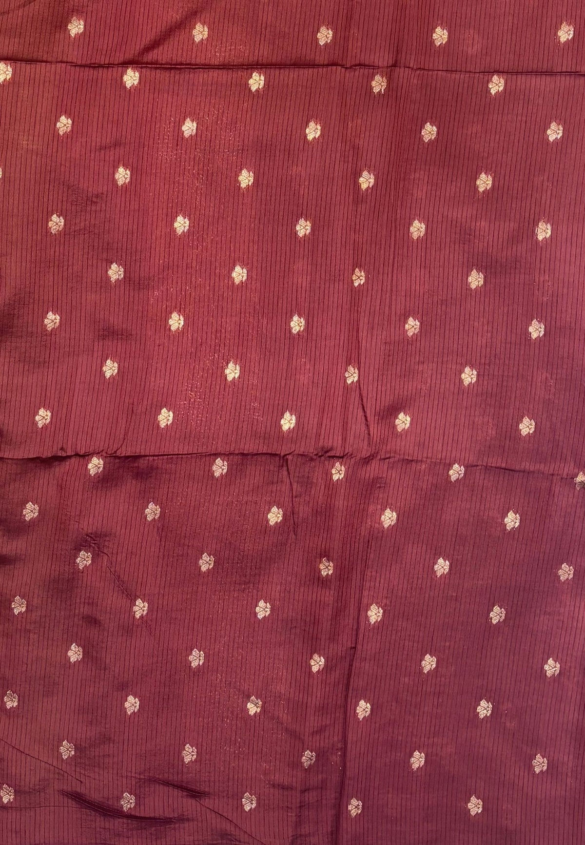 Mulberry Silk Saree-Light Green In Diamond Geometric Zari With Contarst Border