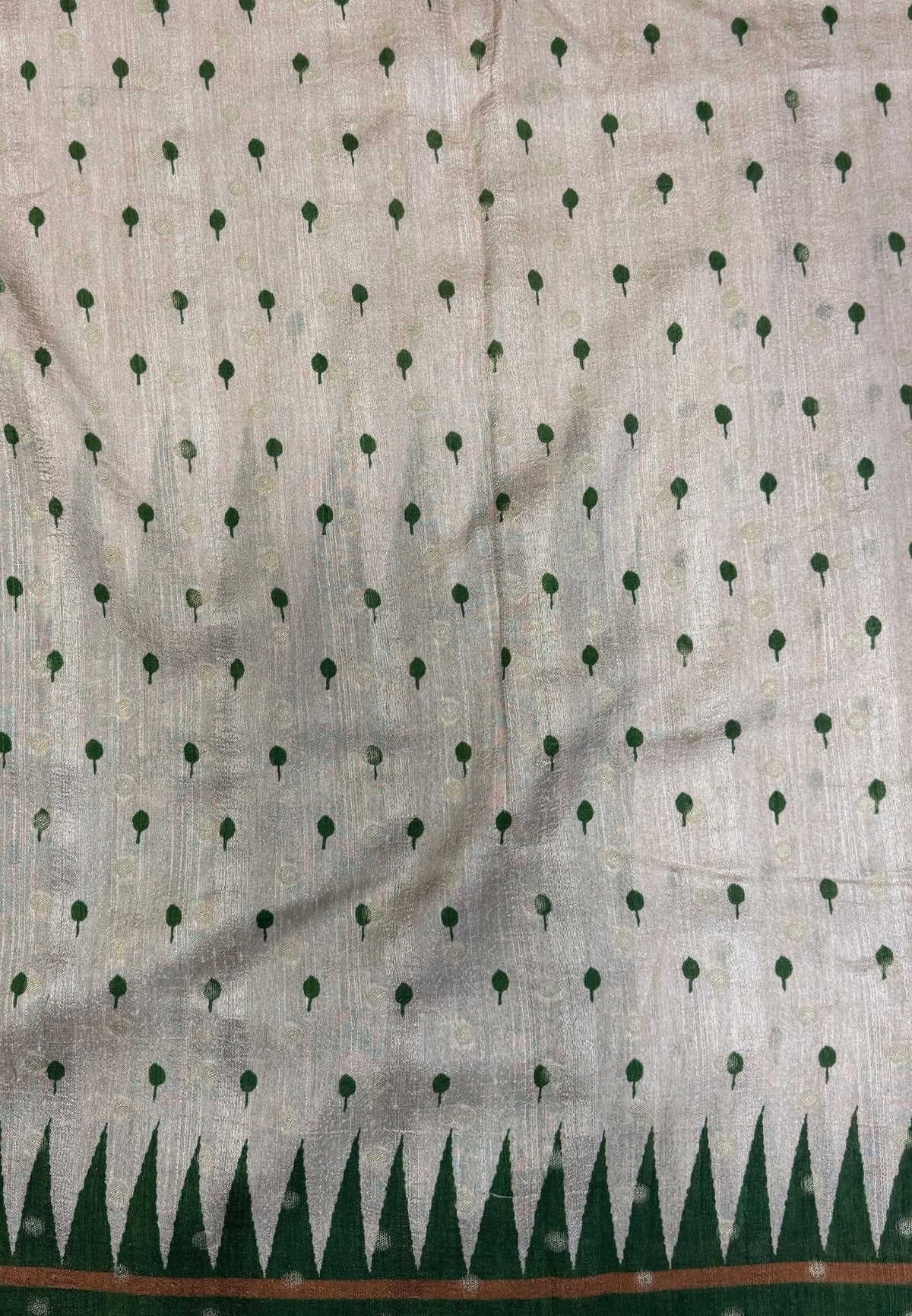Soft Tussar Saree-Beige-Green In Zigzag Temple Inspired Border