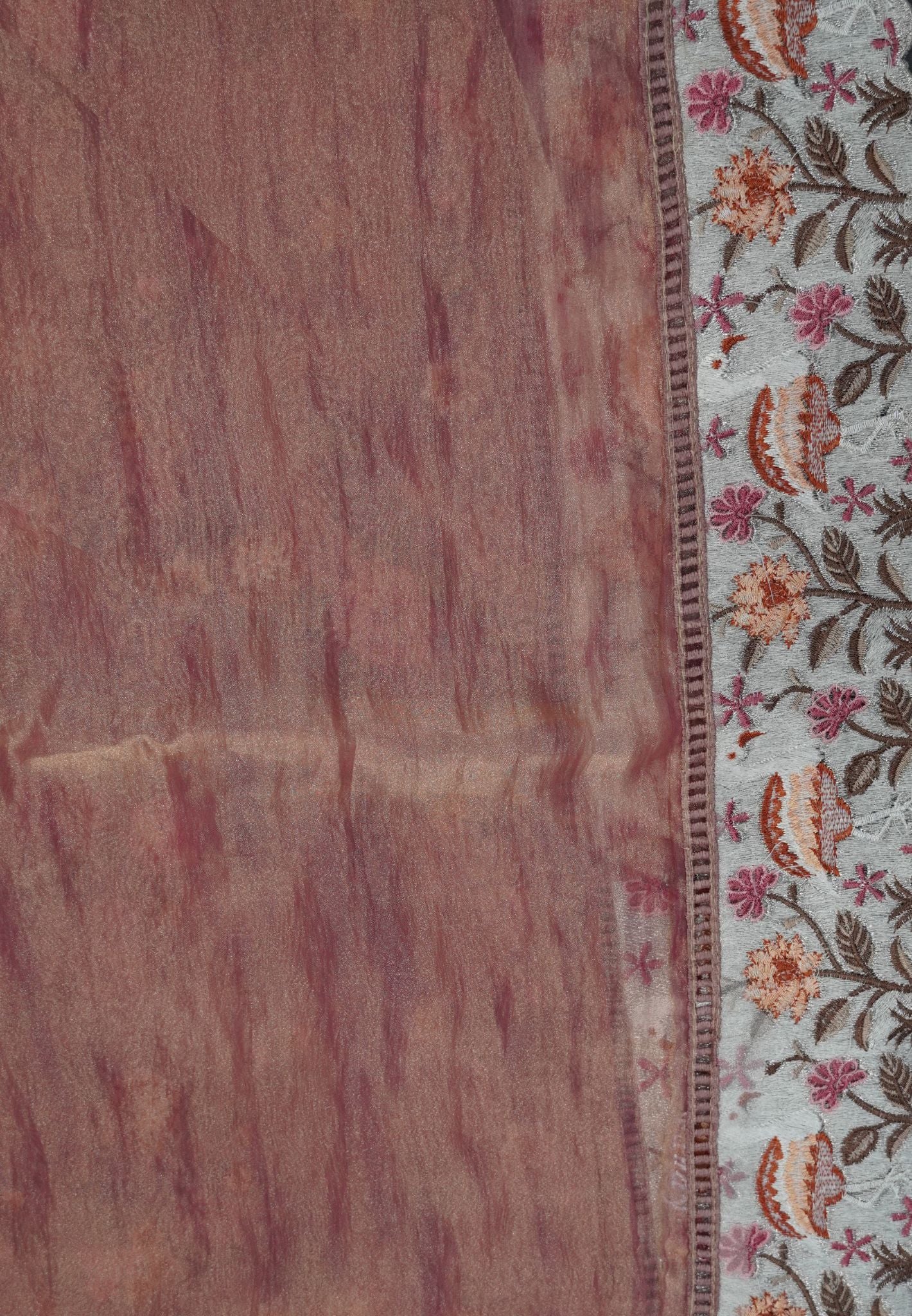 Crush Tissue Saree - Full Embryoid Pink