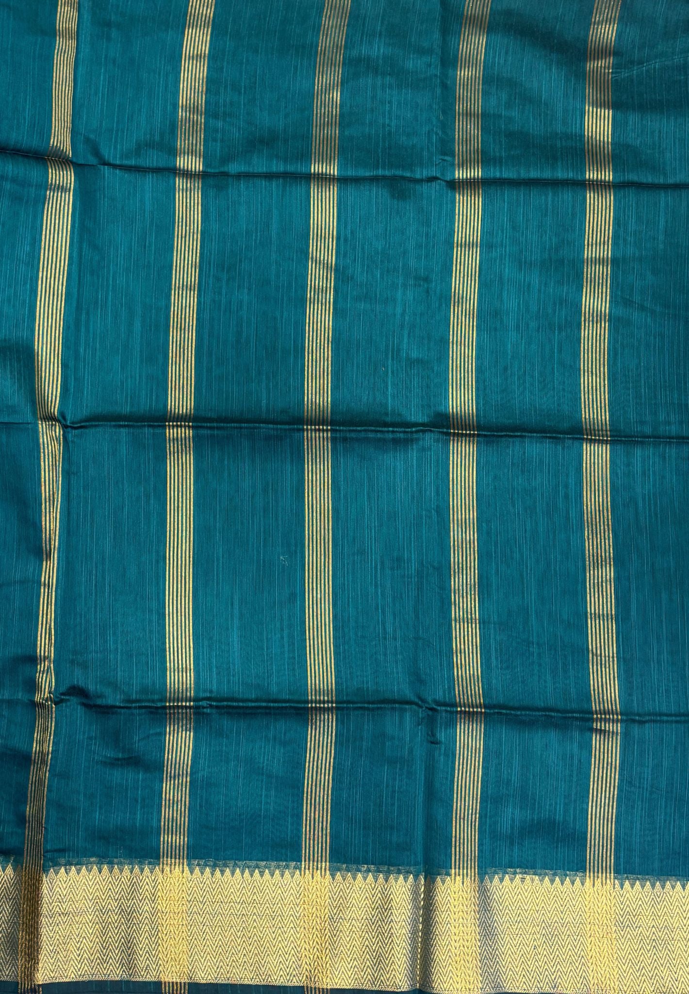 Handloom Silk Cotton Saree-Peacock Green In Zigzag Zari Border