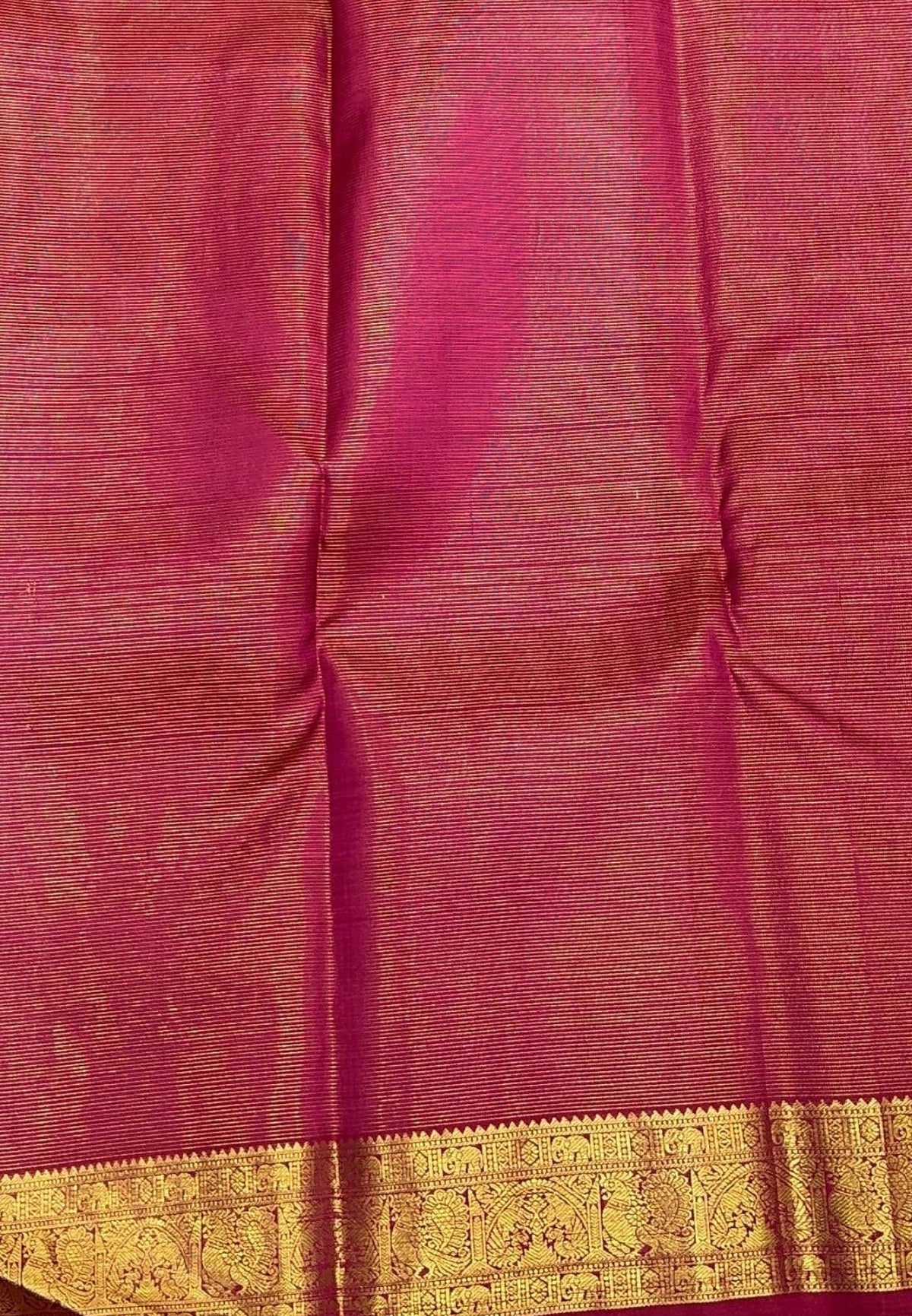 Pure Kanchipuram Silk Saree-Rani Pink in Vairaoosi Pattern with Mayil Chakram Buttas