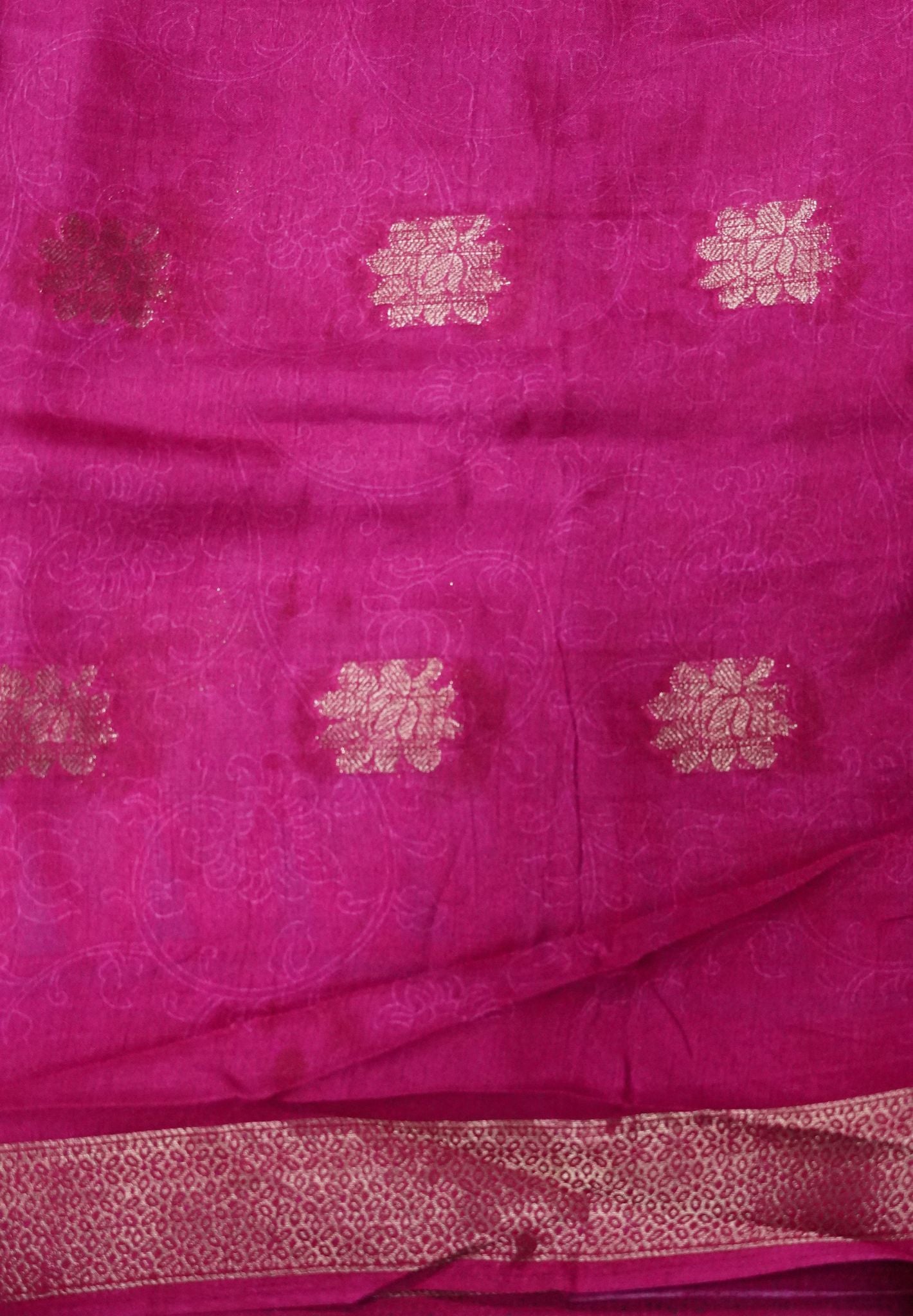 Dola Saree with Checks and Contrast Border- Lavender - Magenta