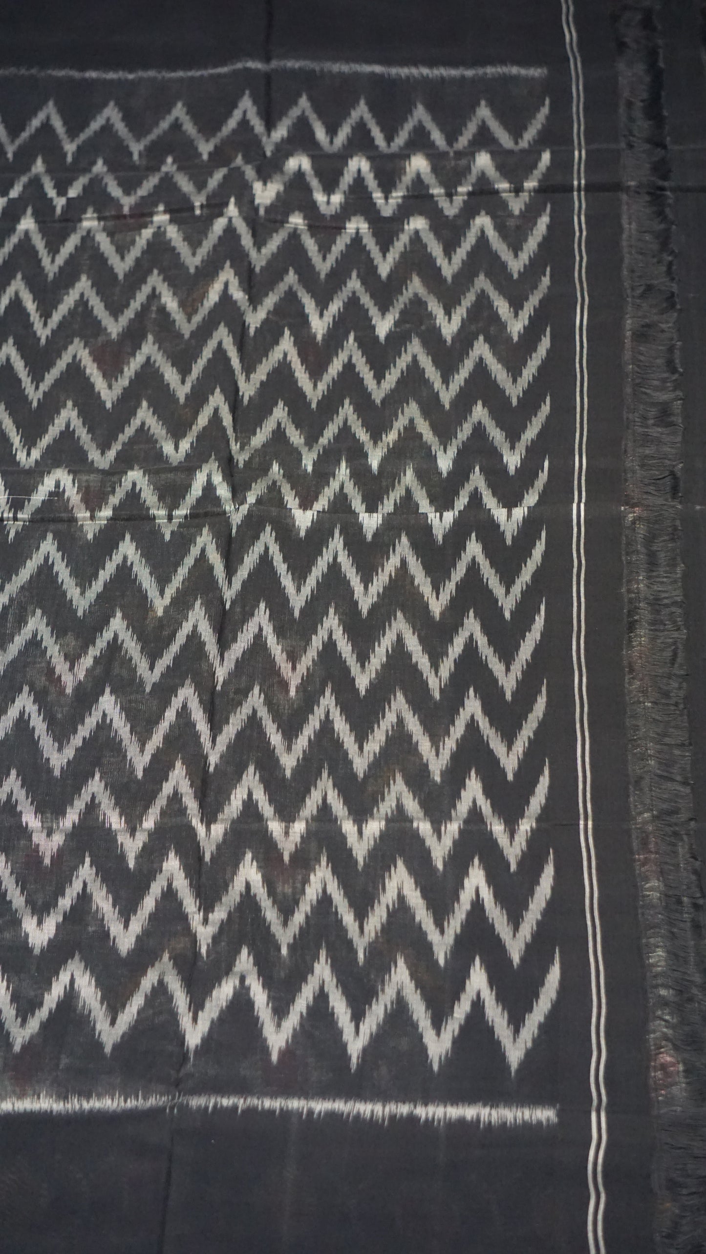 Pochampally Cotton double Ikkat Saree Grey - White