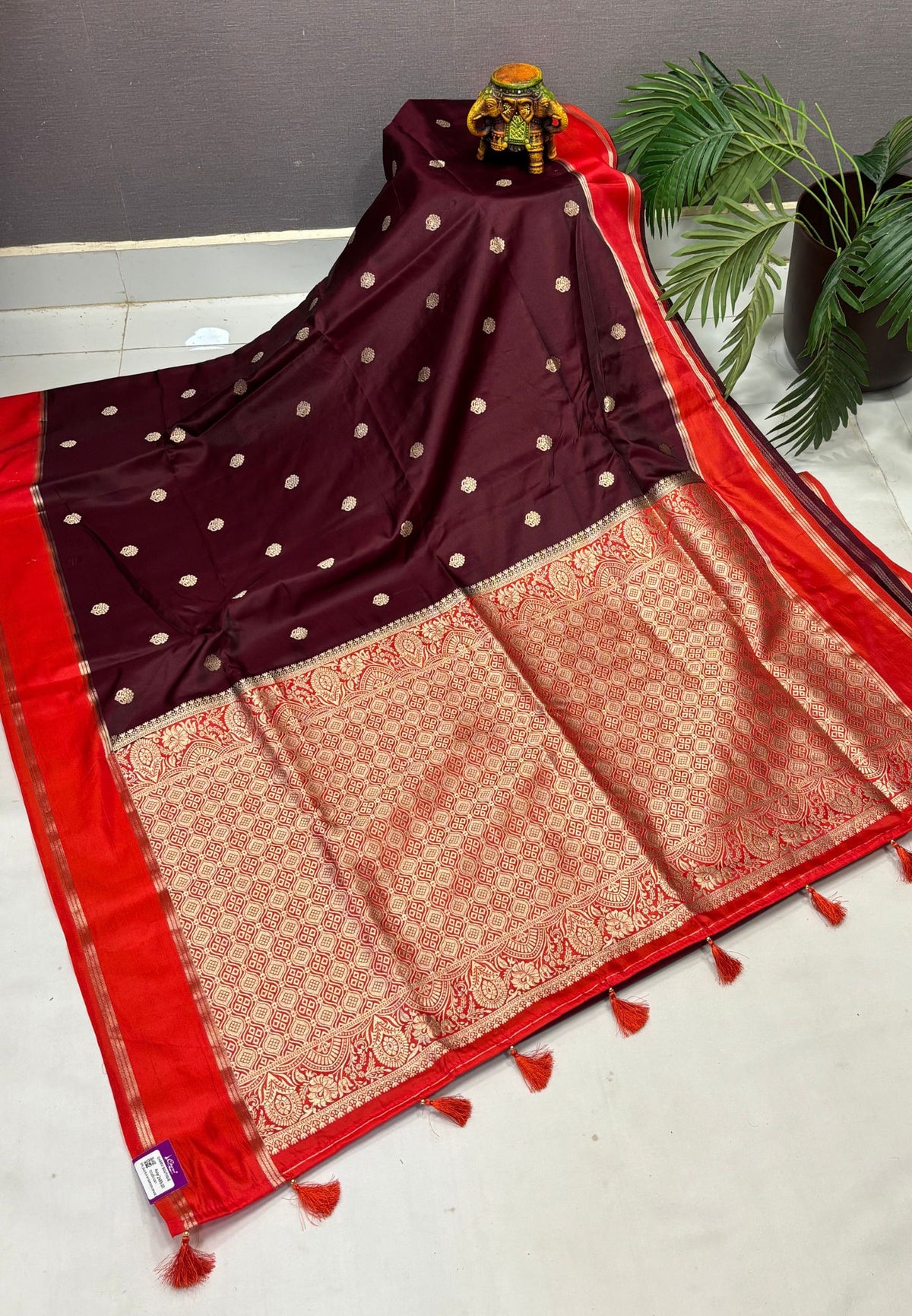 Gaji Silk Saree-Dark Maroon in Butta Retpet Zari with Contrast Border
