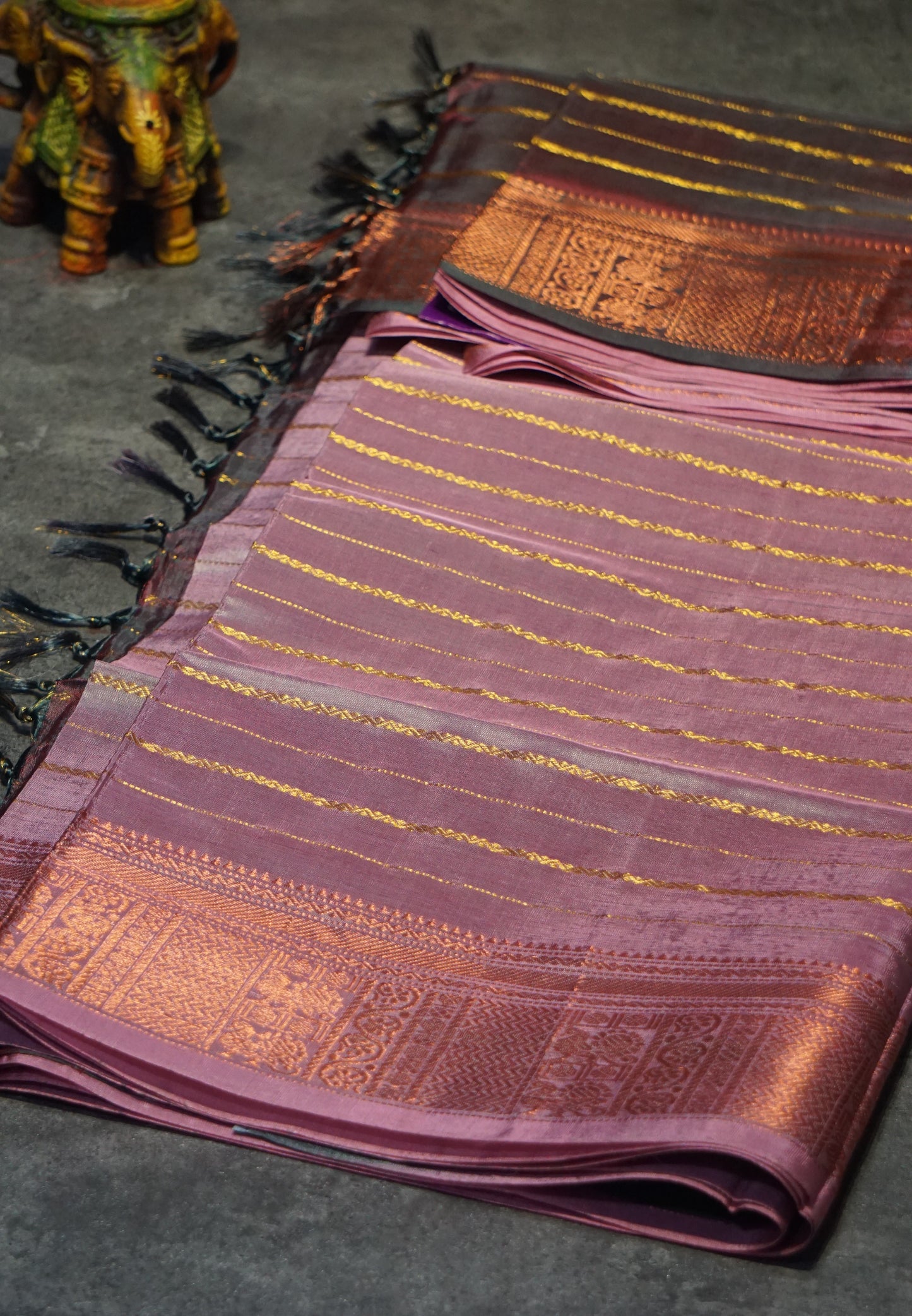 Vazhai Naaru Pattu Saree Veldhari Onion Pink to Purple