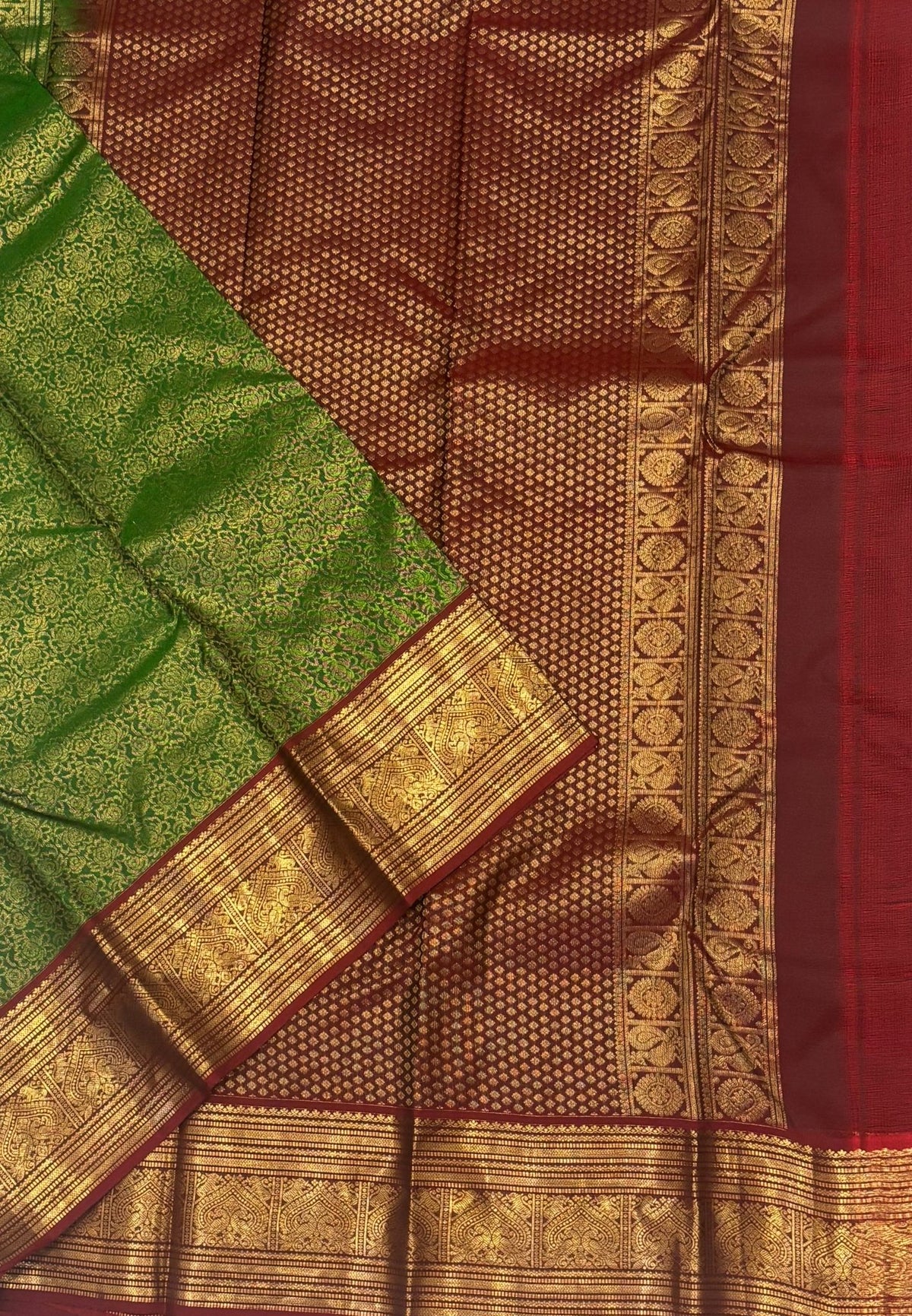 Pure Kanchipuram Silk Saree-Green with Contrast Border
