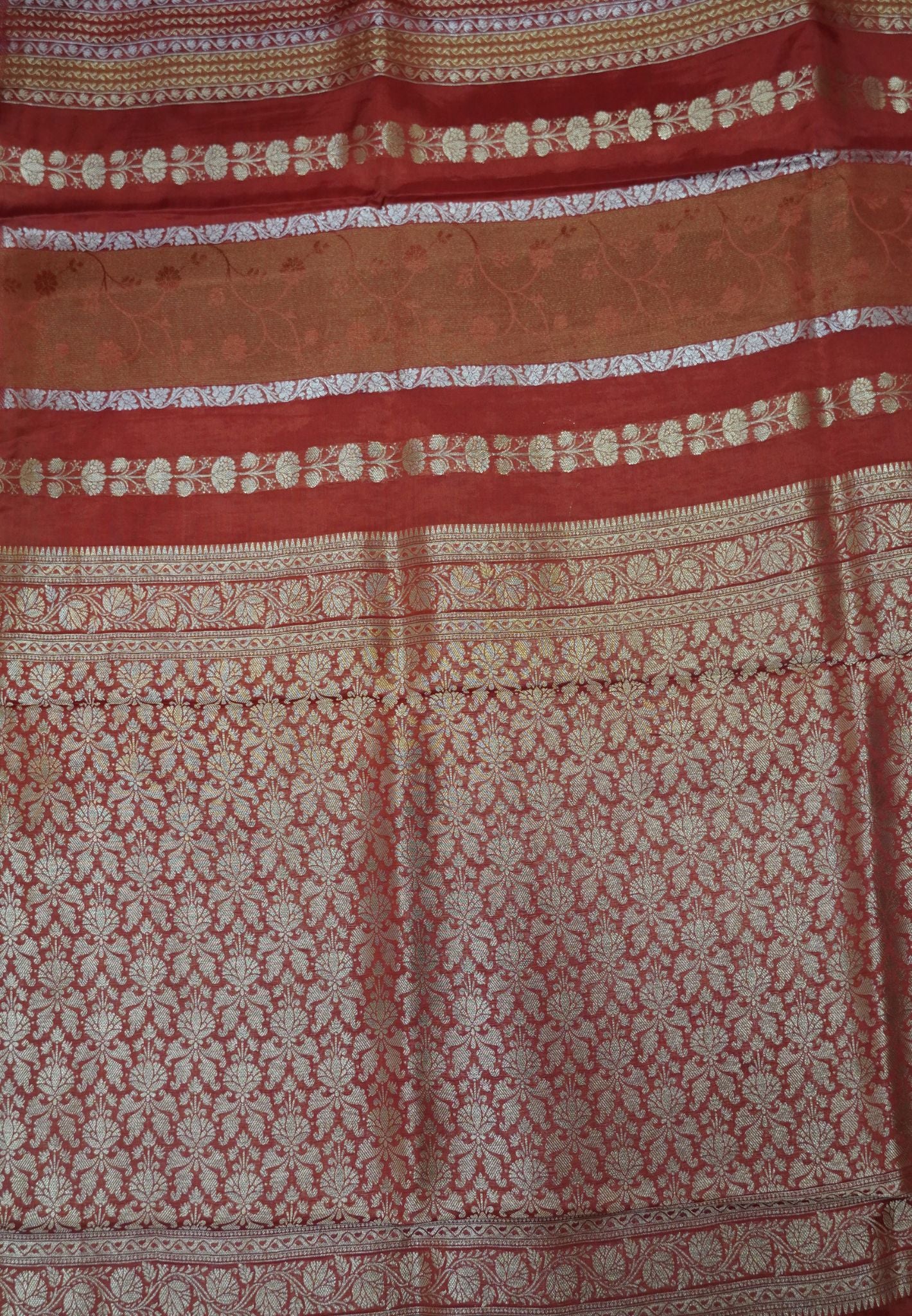 Banarasi Crepe Saree-Red