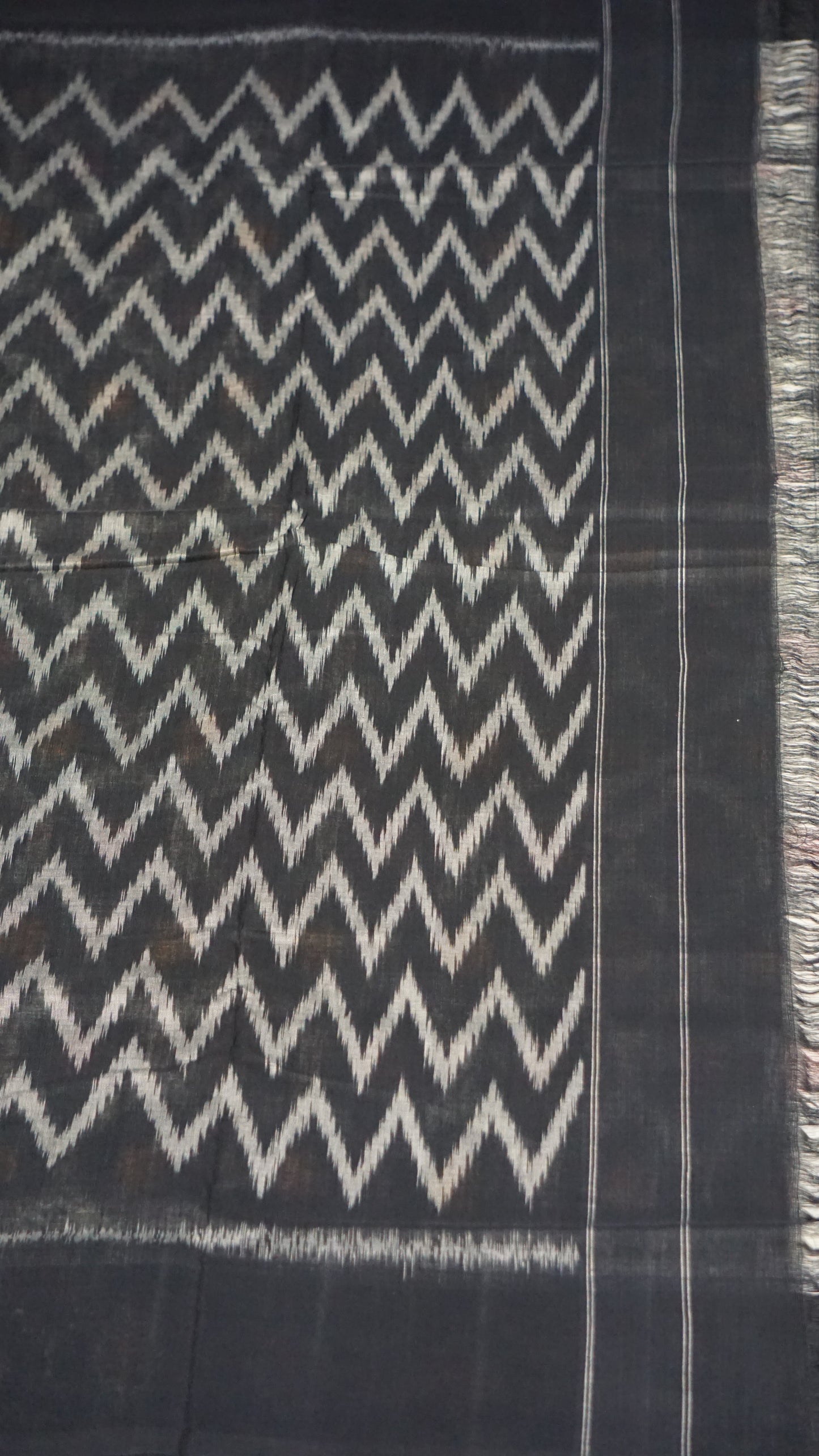 Pochampally Cotton double Ikkat Saree White - Grey