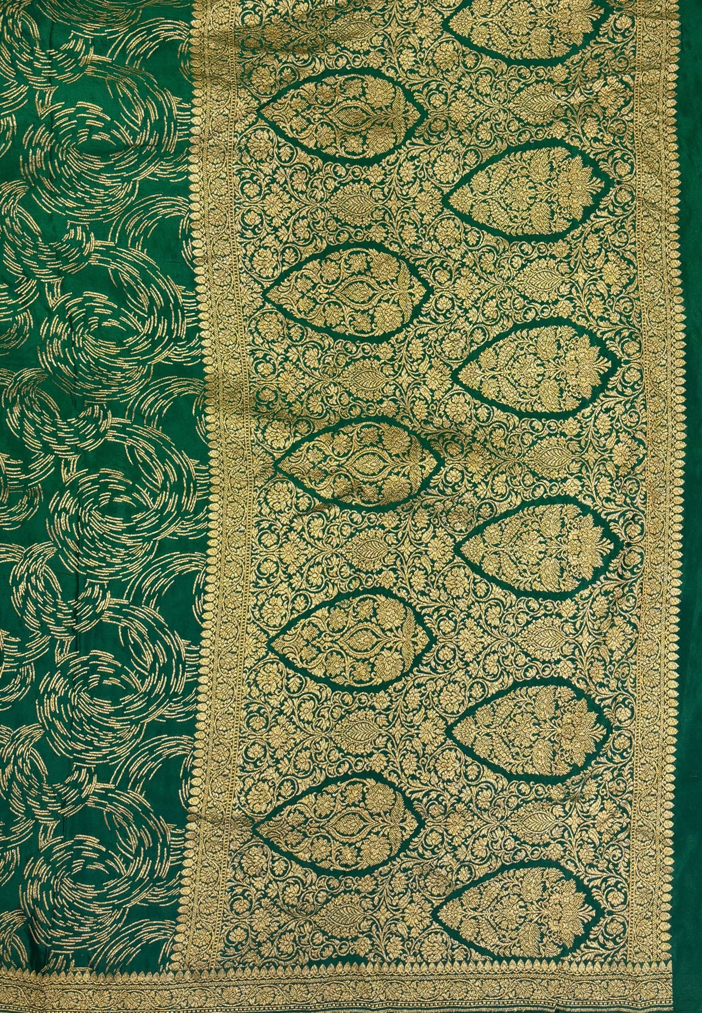 Pure Banarasi Kaddi Georgette Saree-Green In Paisley Floral Jaal Zari Border