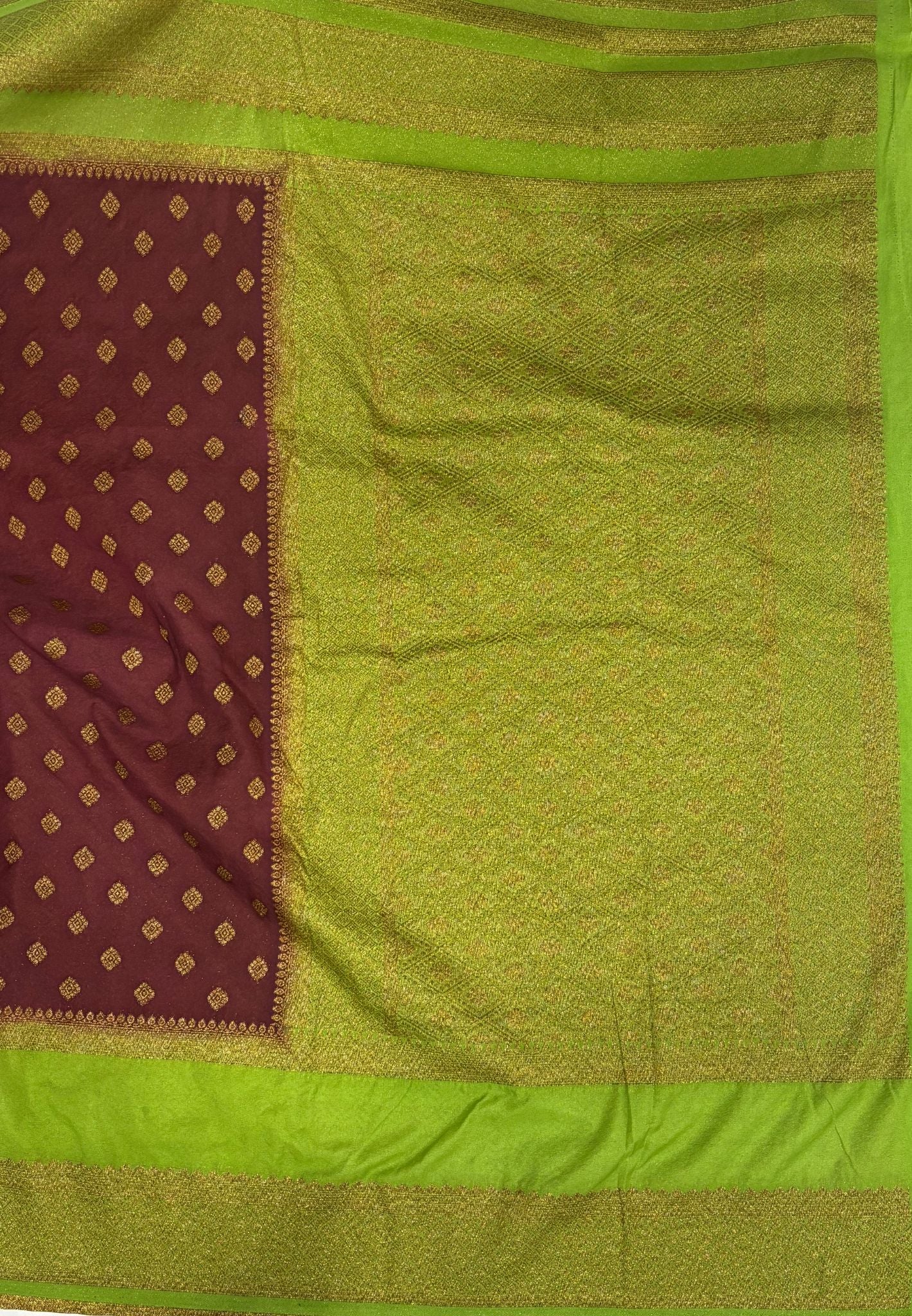 Banarasi Crepe Saree-Arakku in Mini Zari Butta with Retepet Border