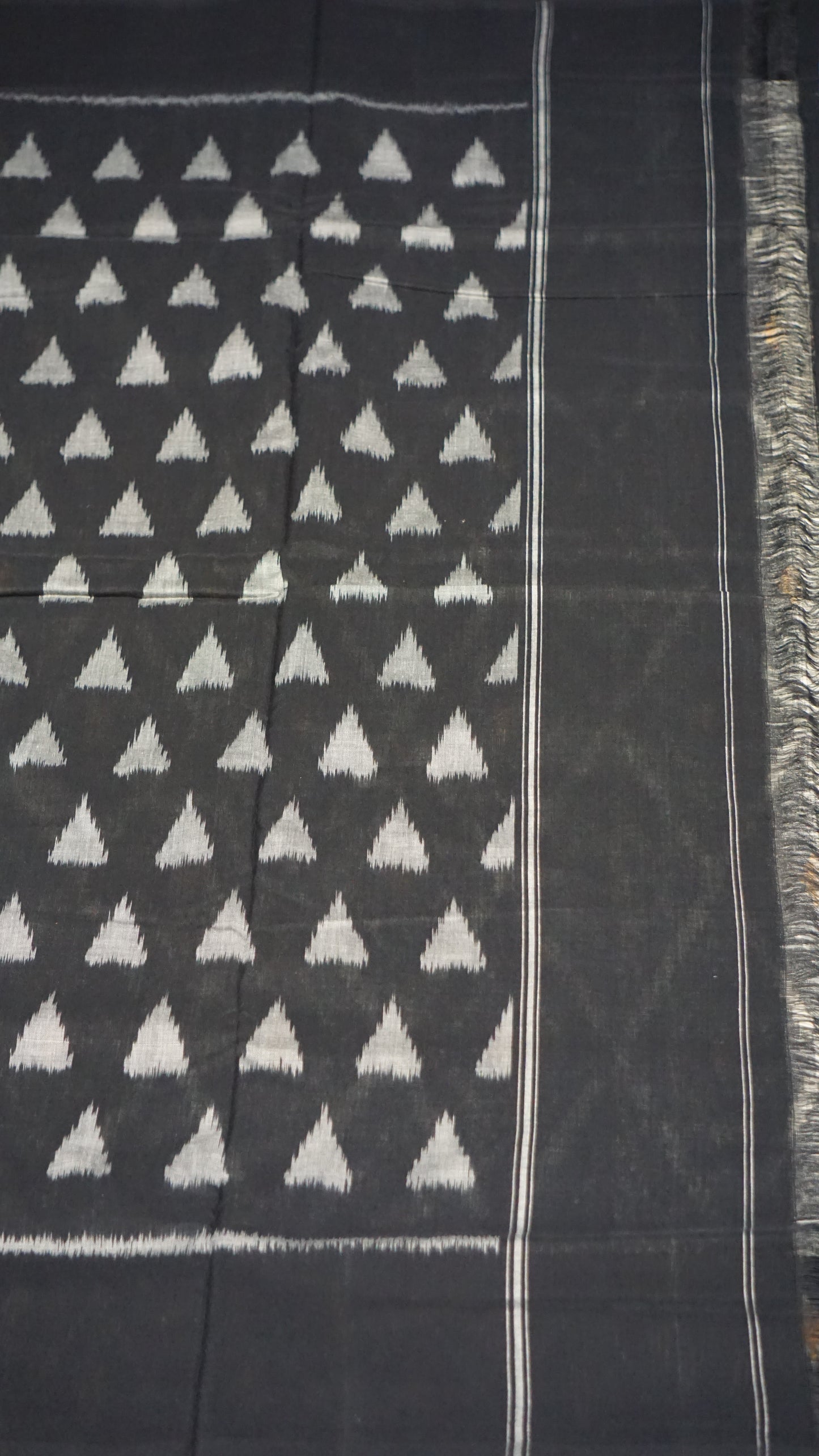 Pochampally Cotton double Ikkat Saree Grey - White