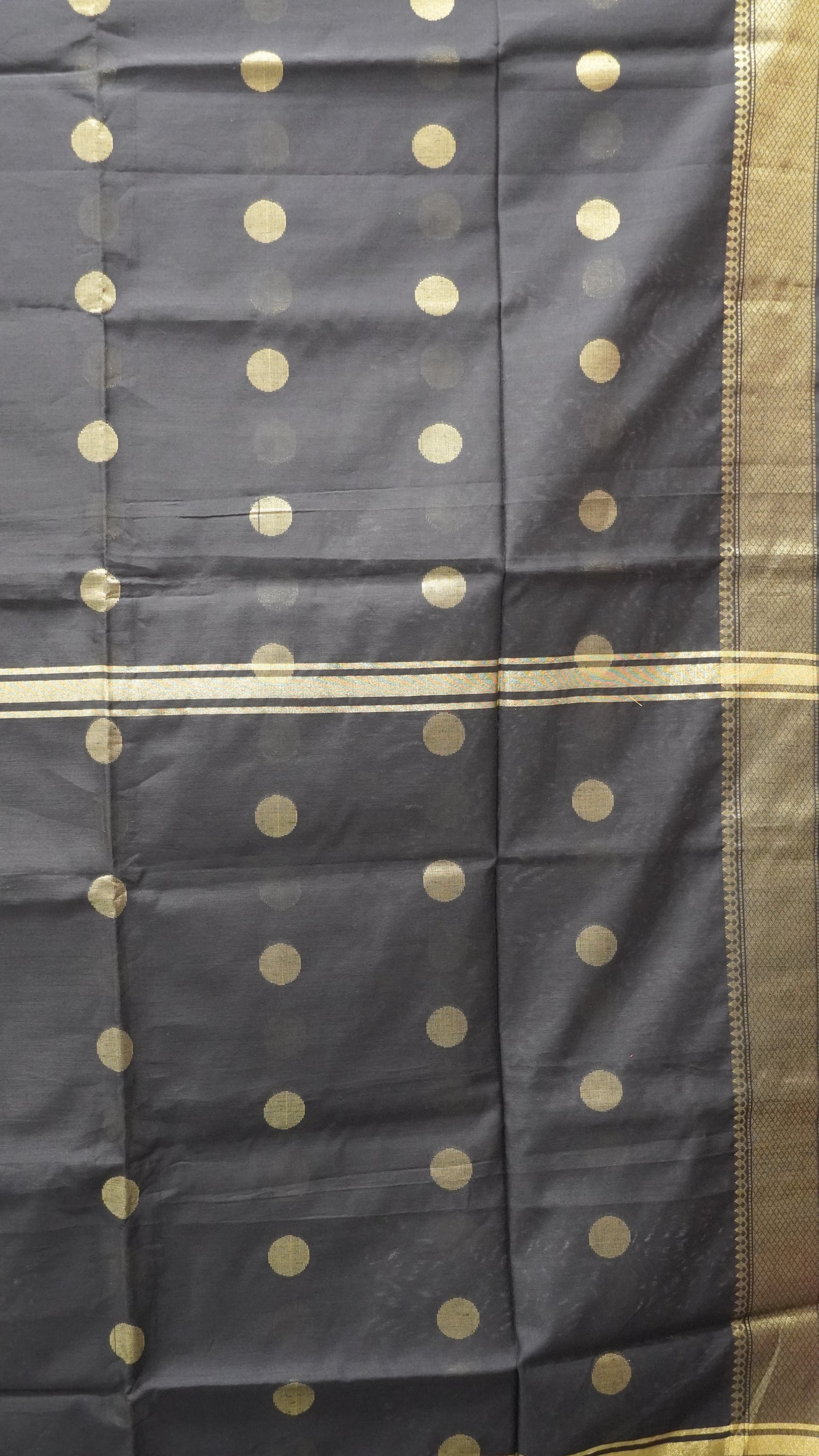 Maheswari Cotton Saree Round Butta-Black