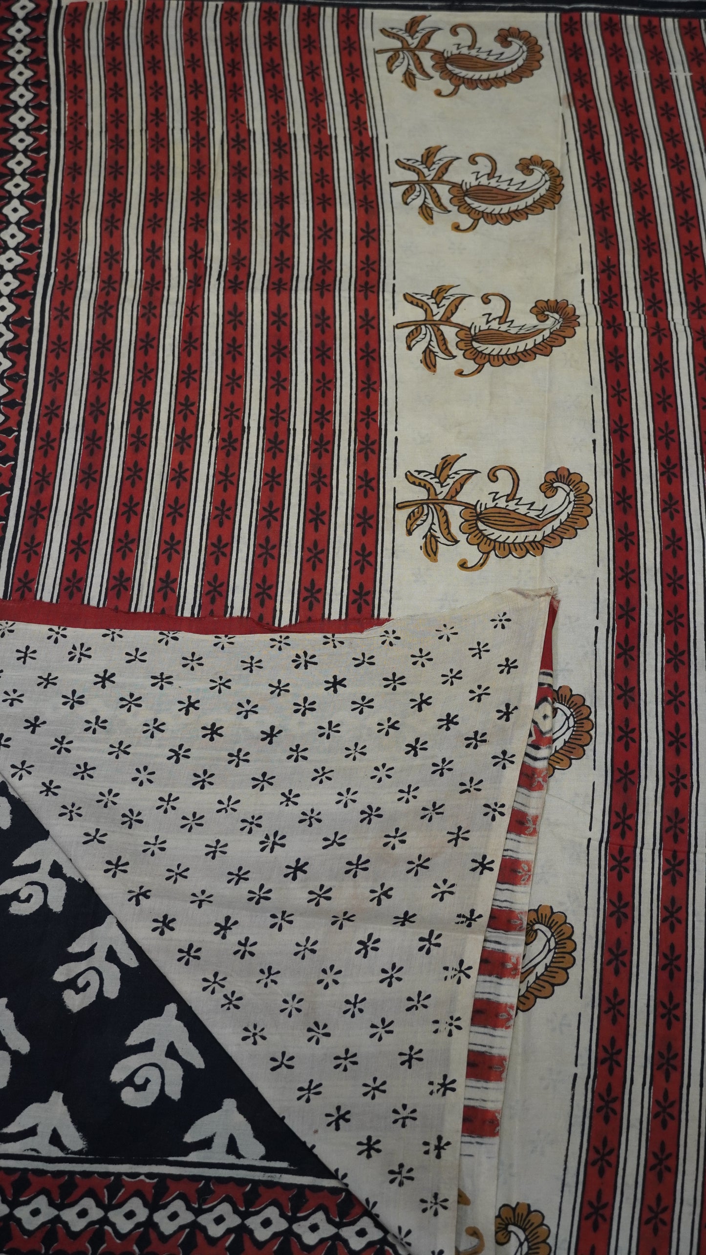 Mul Mul Cotton Saree Flower Print