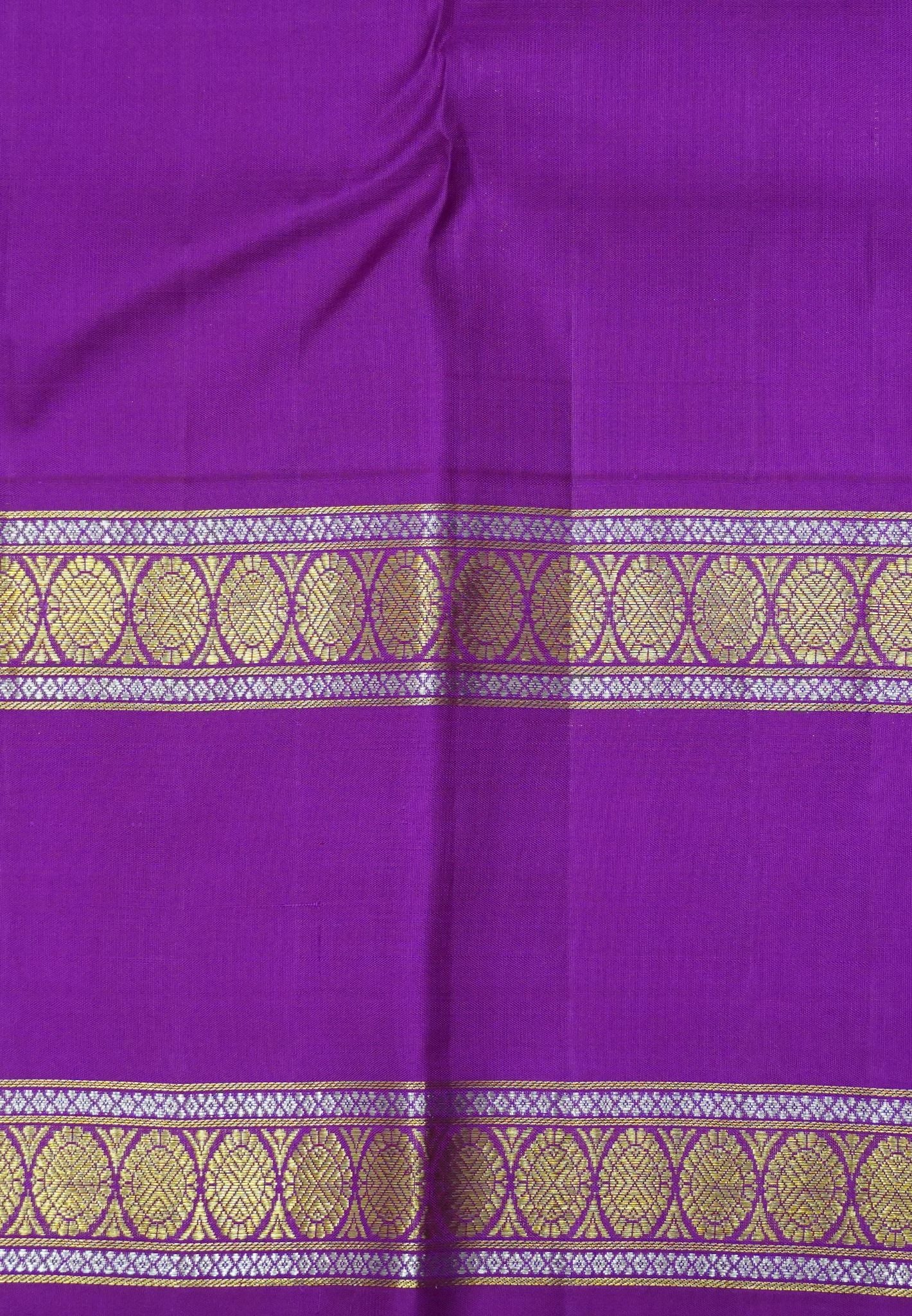 Pure Kanchipuram Silk Saree – Majestic Contrast Elegance