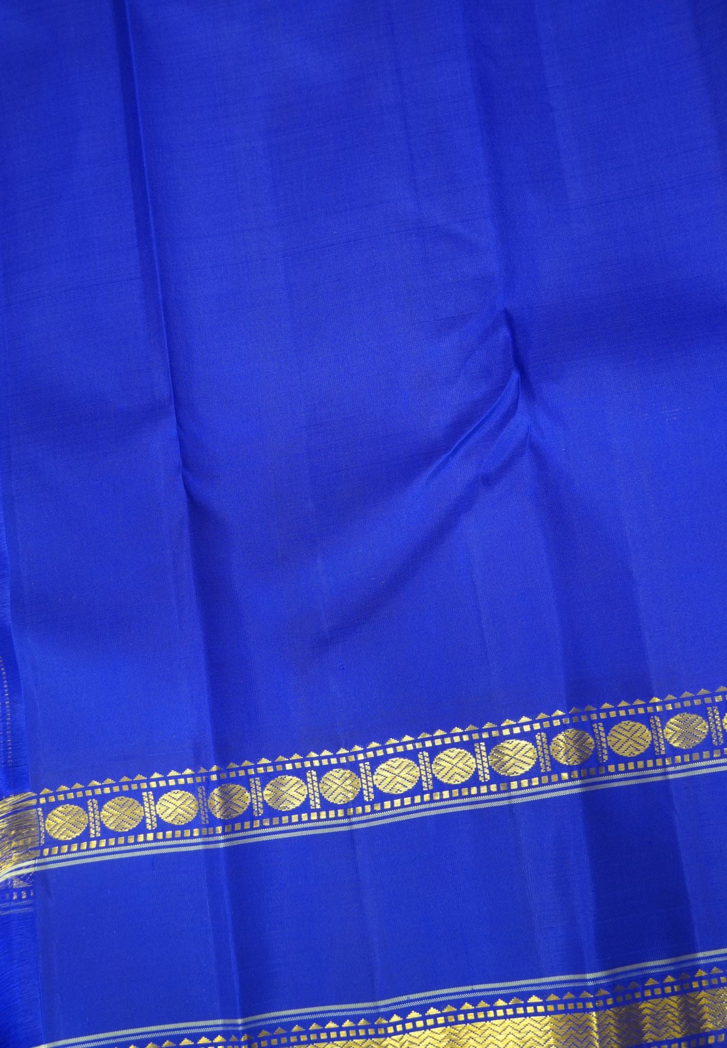Pure Kanchipuram Silk Saree- Parrot Green with Ink Blue Retapett Border