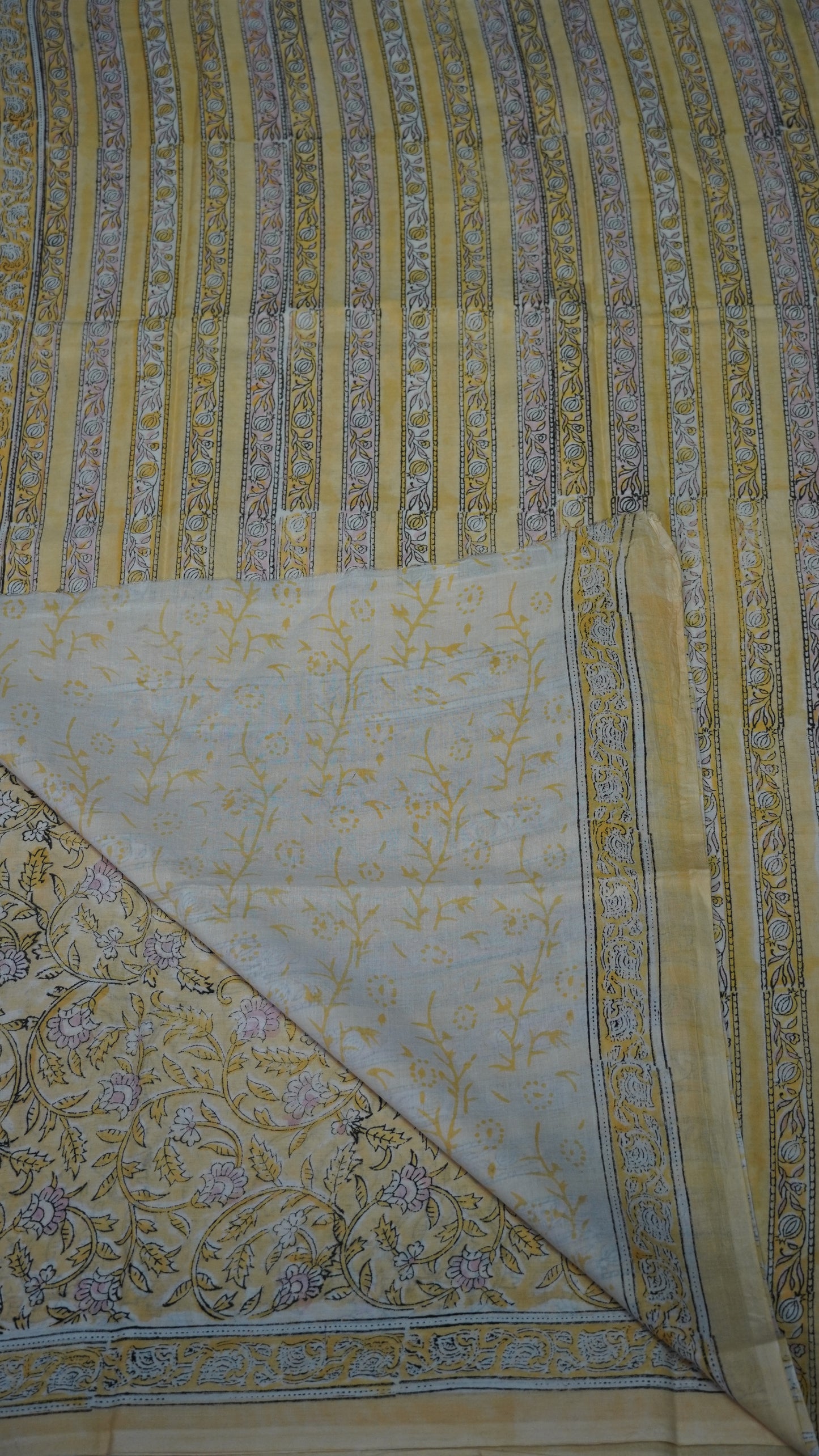 Mul Mul Cotton Saree Floral Print
