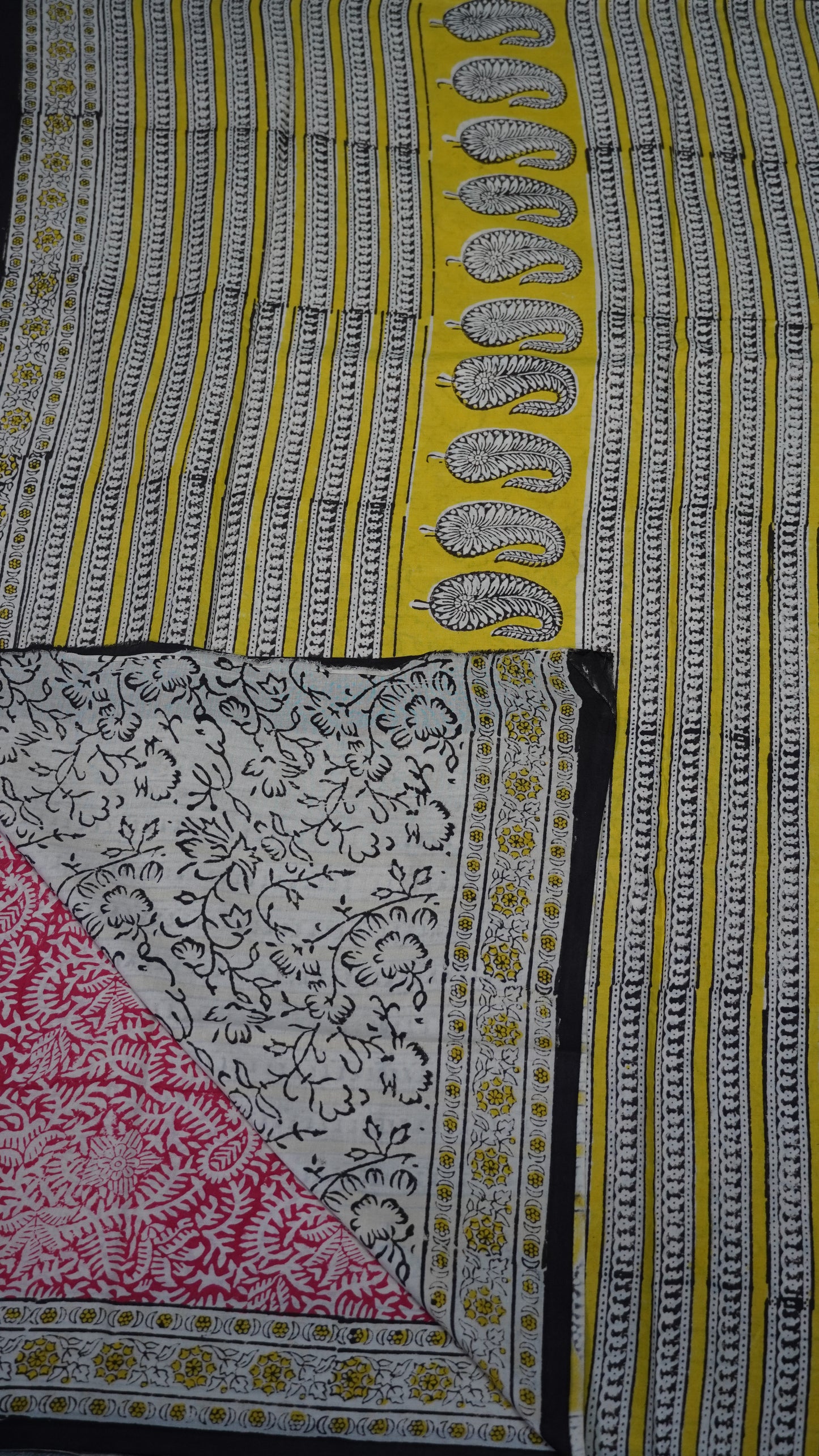 Mul Mul Cotton Saree Red Prints