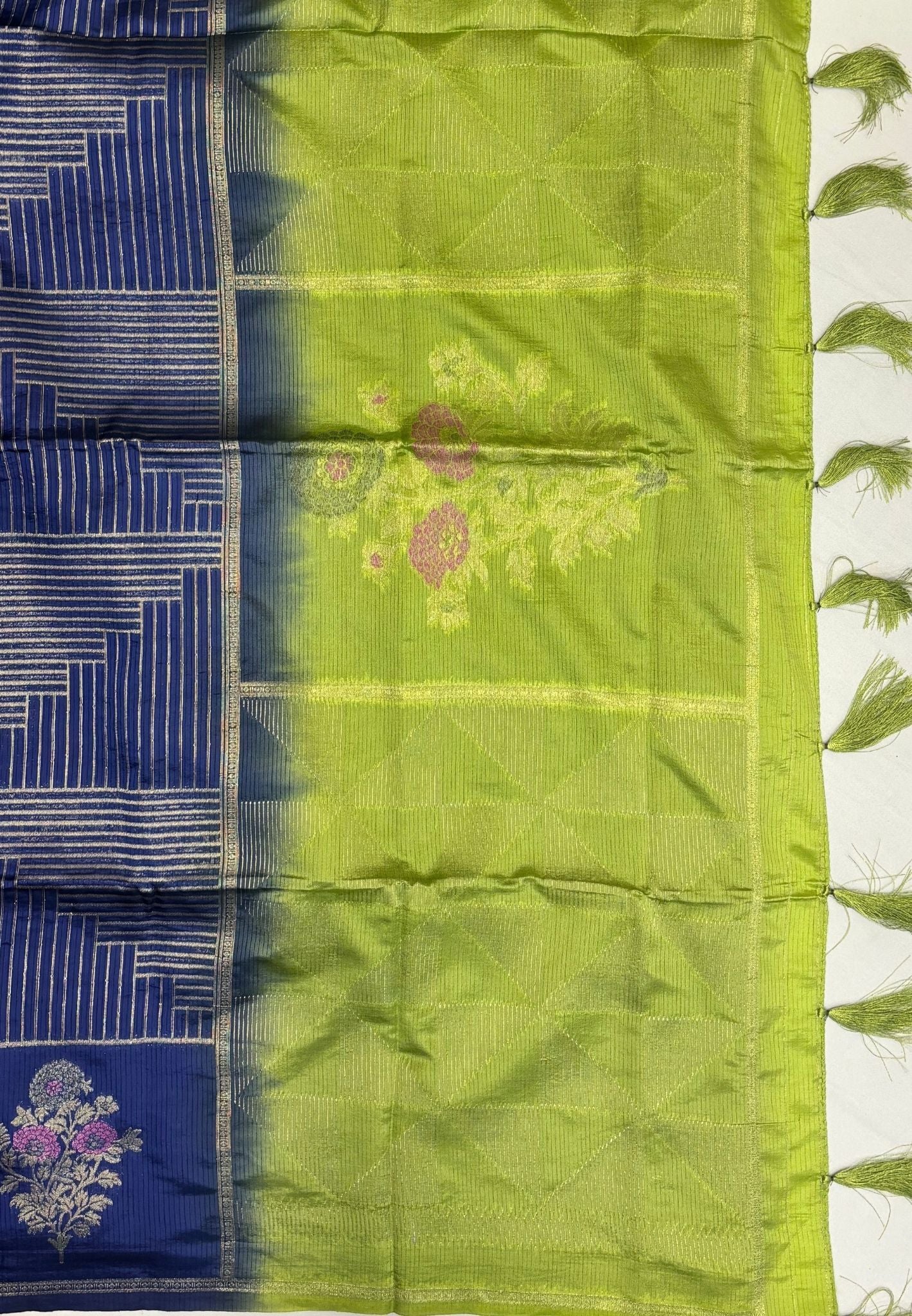 Mulberry Silk Saree-Blue In Diamond Geometric Zari With Contarst Border