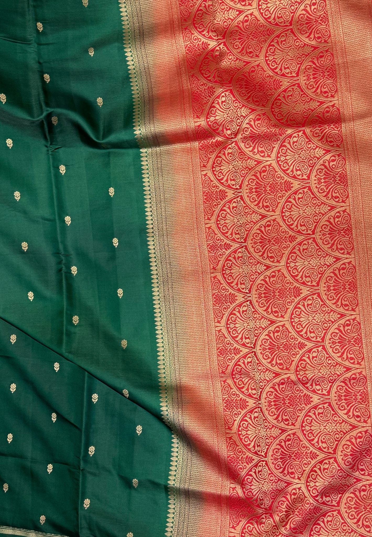 Gaji Silk Saree-Dark Green In Paisley Jaal Zari Border