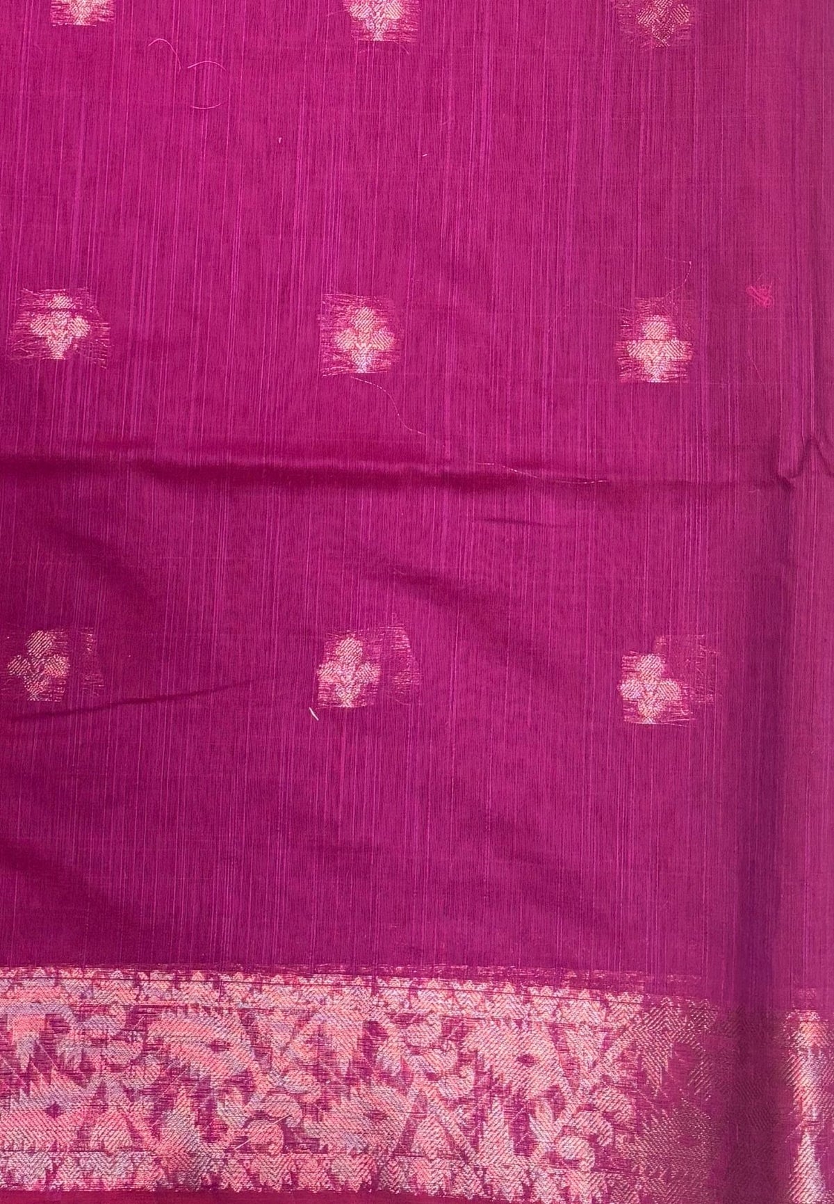 Handloom Silk Cotton Saree-Magenta. In Floral Butta Brocade Border