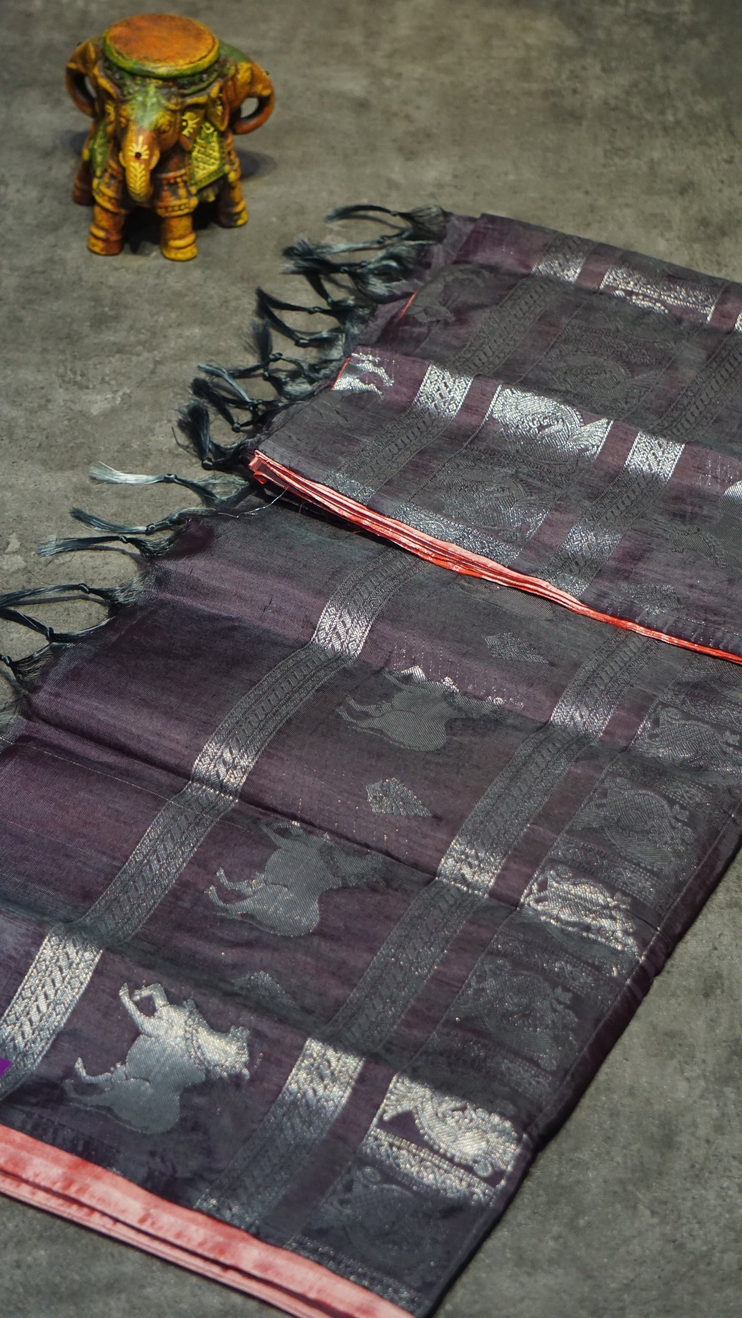 Vazhai Naaru Pattu Saree Vairaoosi Peach to Wine