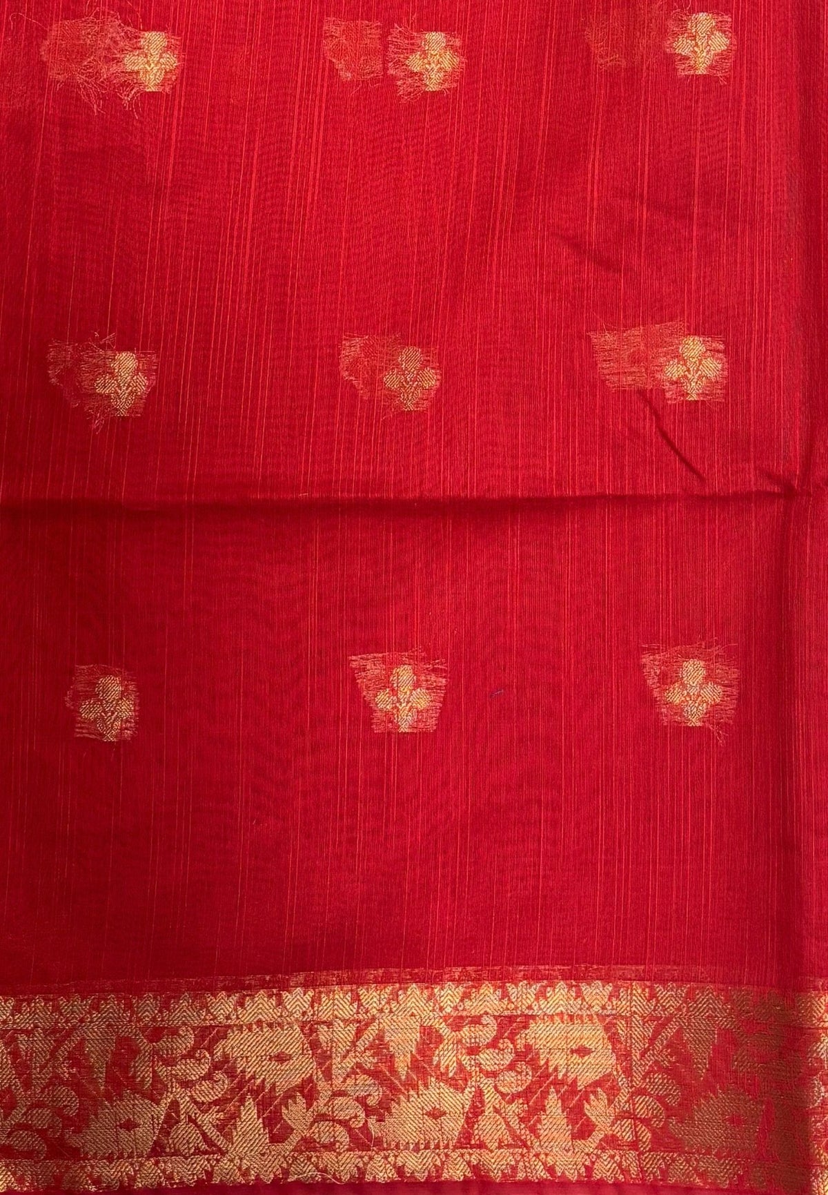 Handloom Silk Cotton Saree-Red In Floral Butta Brocade Border