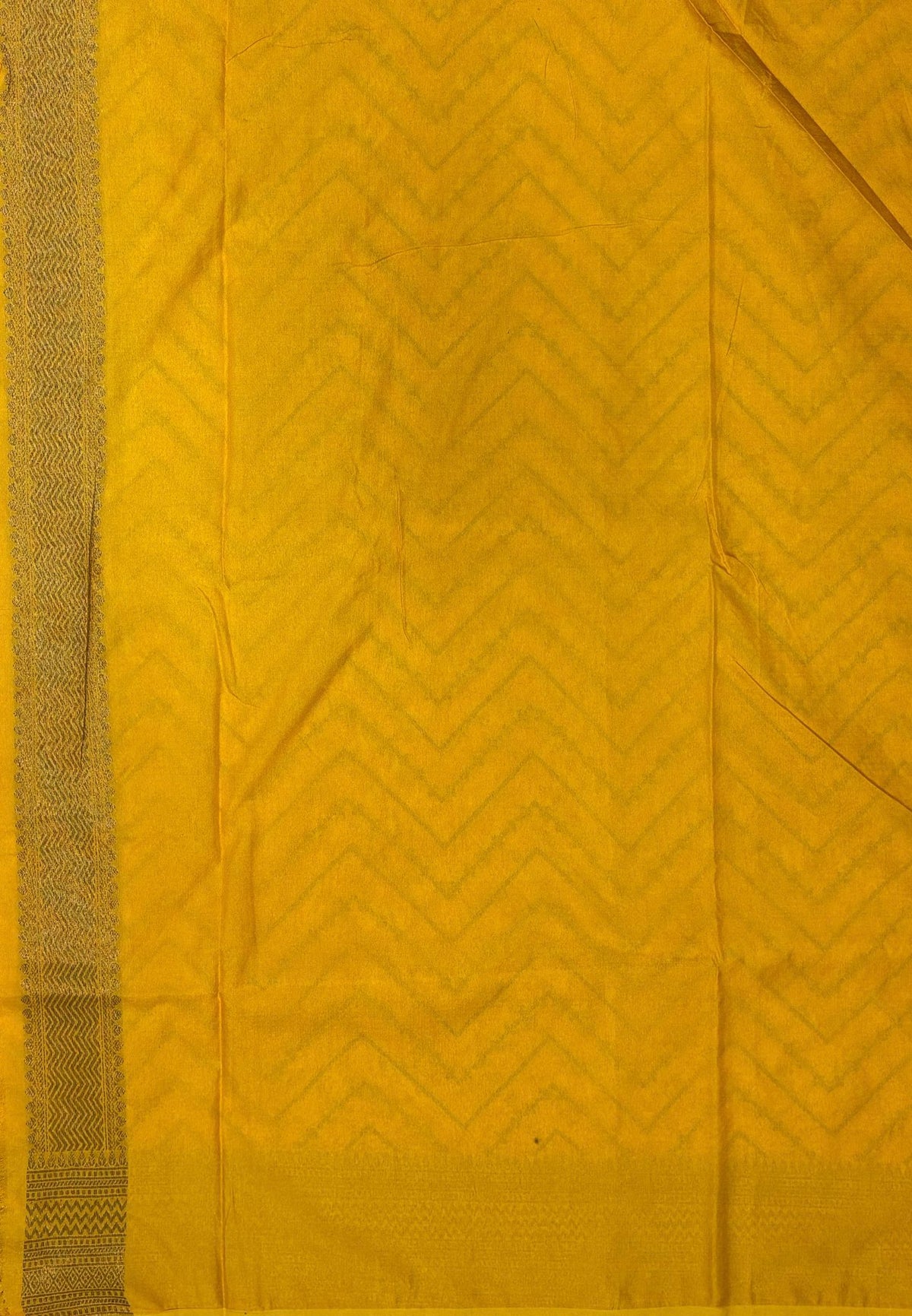 Banarasi Saree-Yellow In Zigzag Zari Border