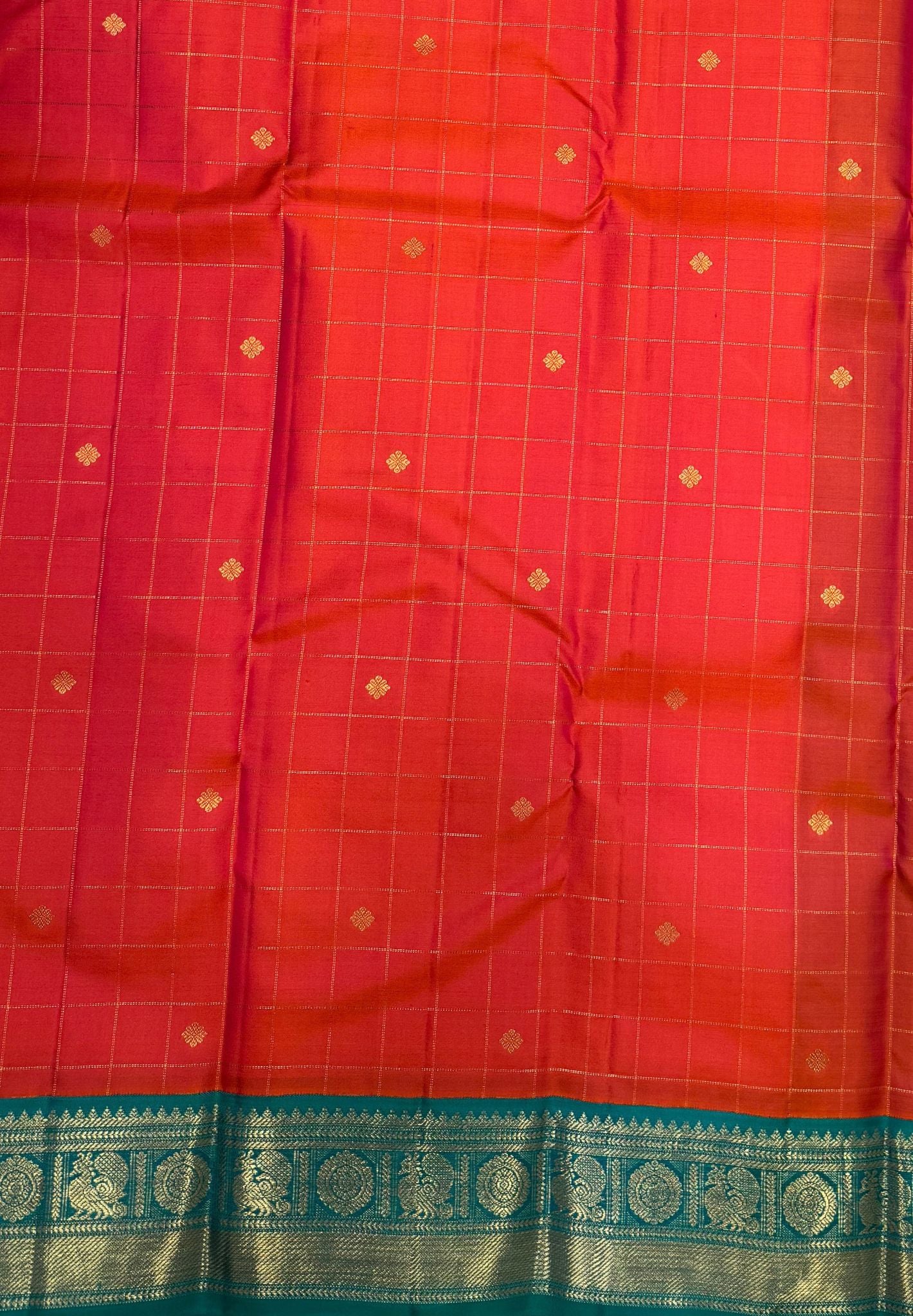 Pure Kanchipuram Silk Saree-Peach Pink In Zari Checks With Contrast Mayil Chakram Border