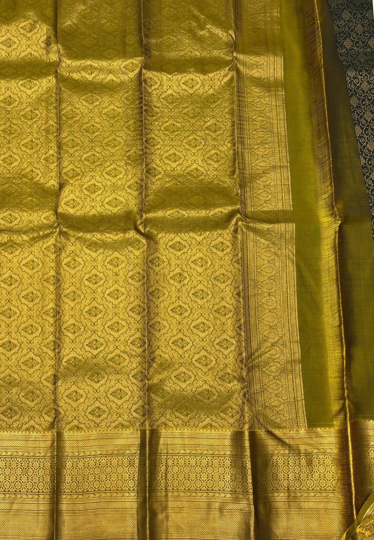 Pure Kanchipuram Silk Saree- Traditional Green with Contrast Border