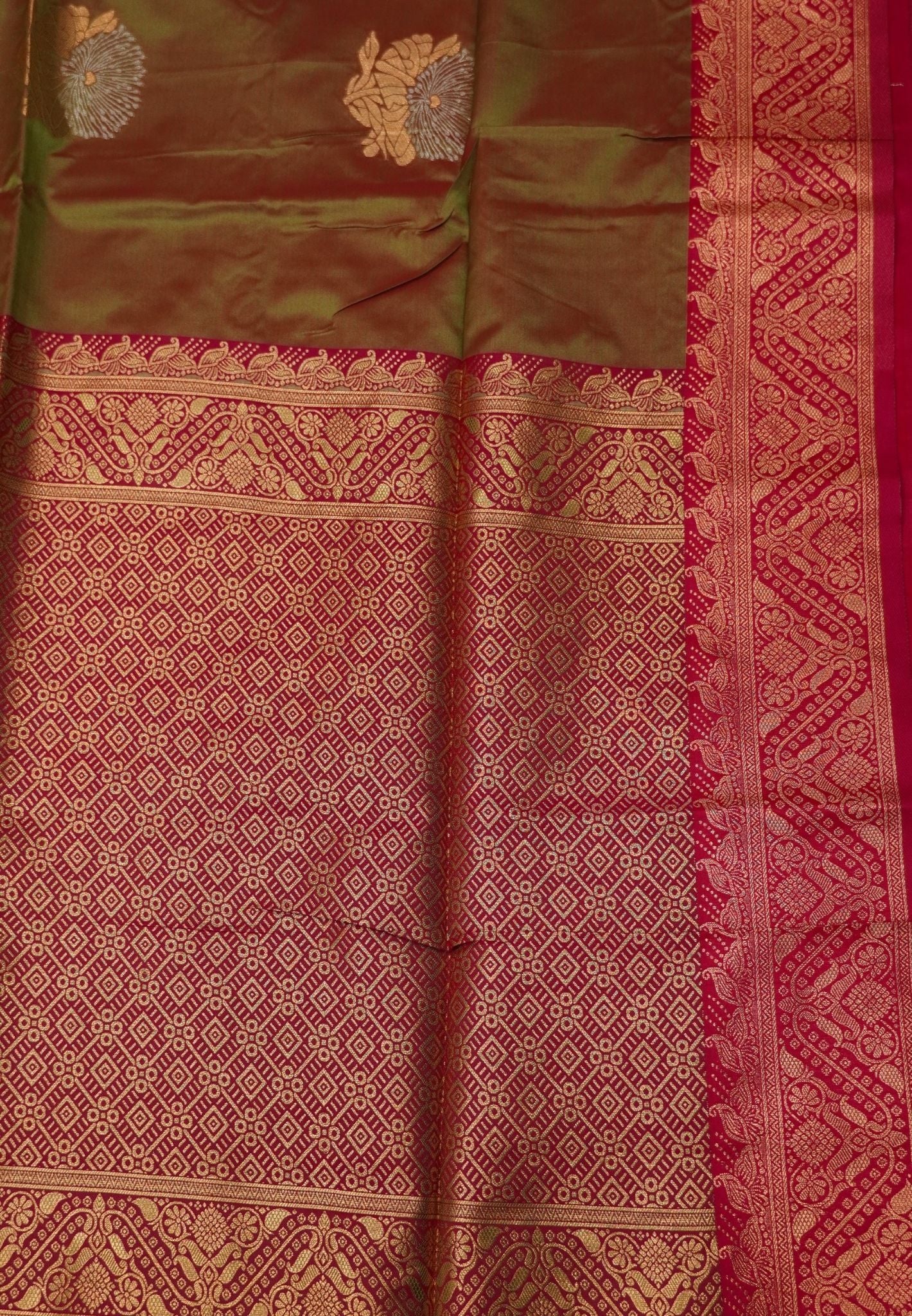 Semi Silk Saree-Mandhulir