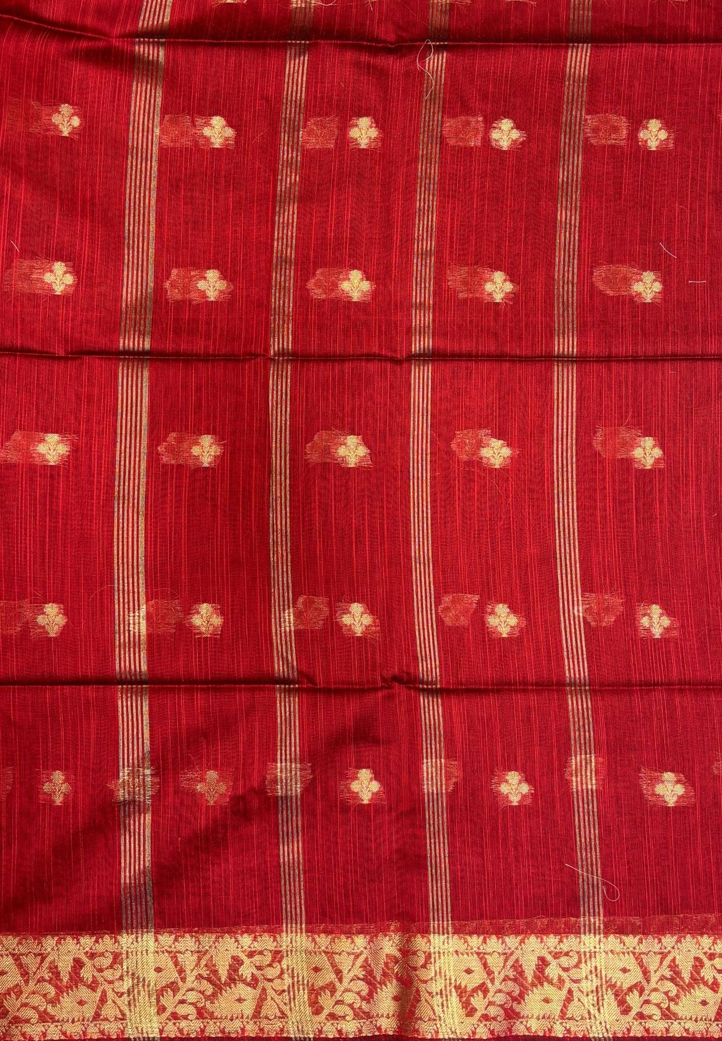 Handloom Silk Cotton Saree-Maroon In Floral Butta Brocade Border