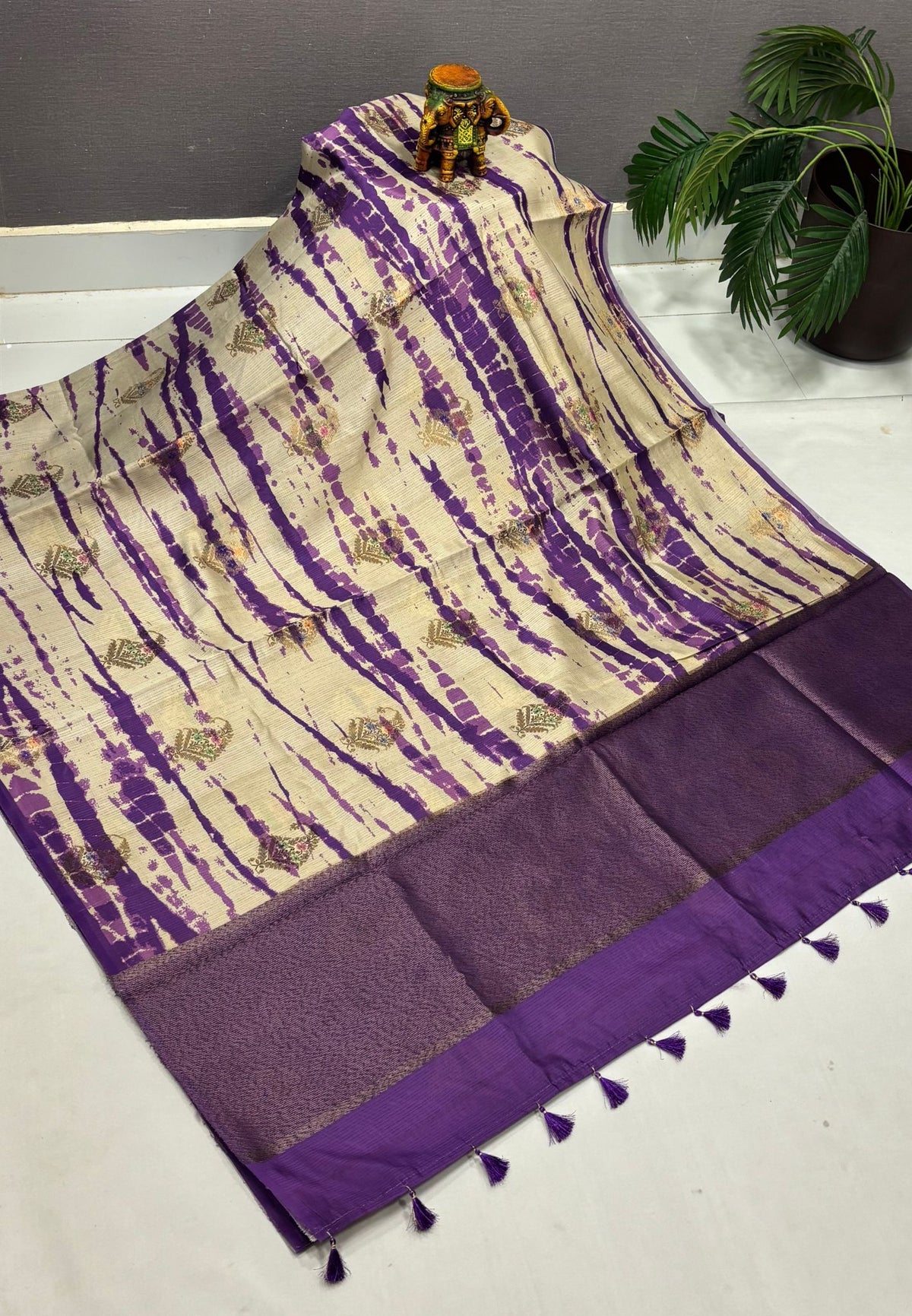 Tussar Saree-Violet in Leheriya Manga Motif Border