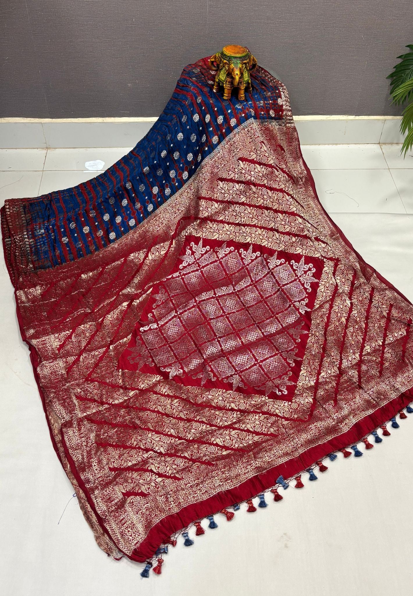 Pure Banarasi Kaddi Georgette Saree-Peacock Blue In Jaal Zari Floral Border