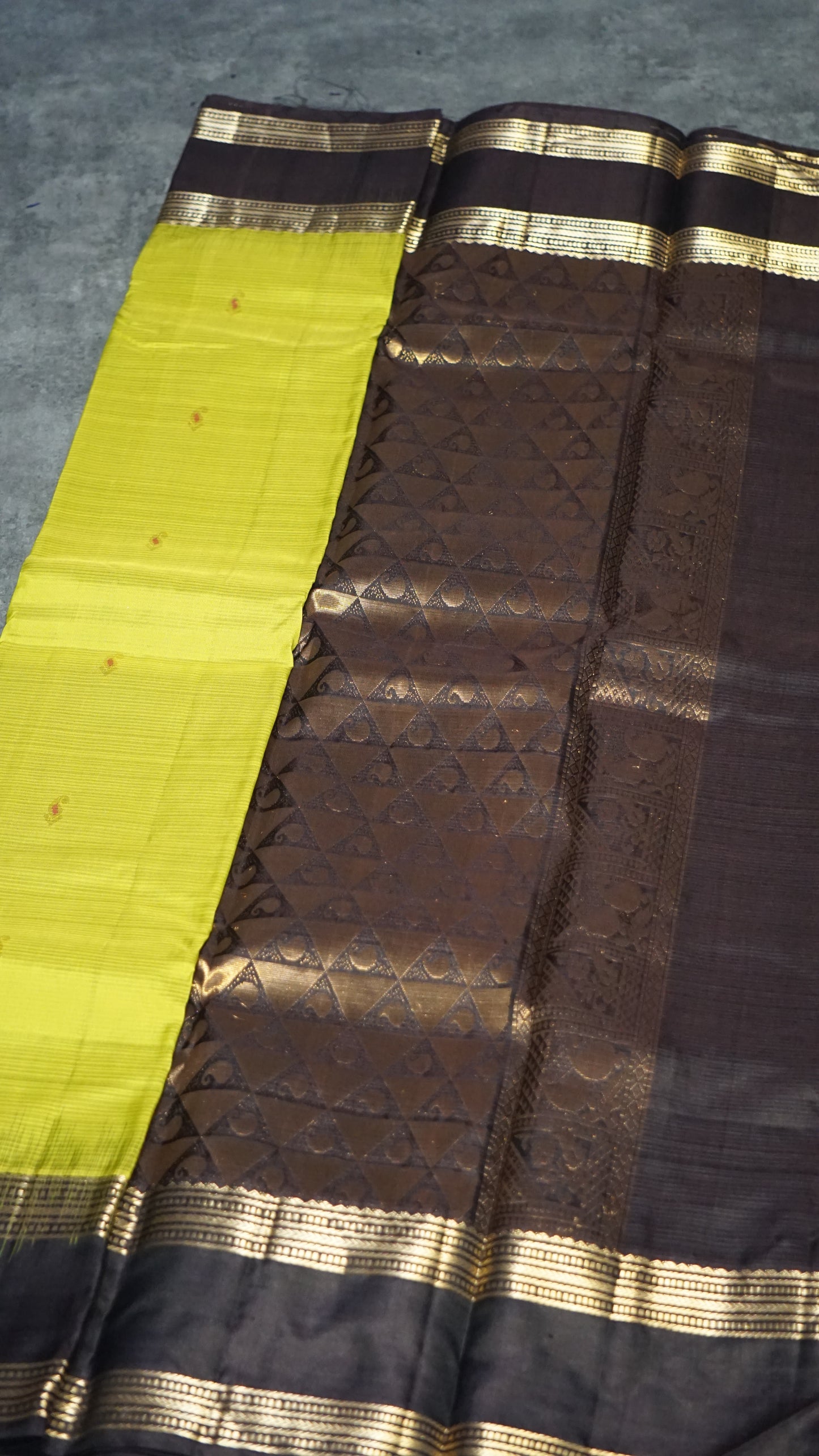 Soft Silk Saree Rettapet Border Green