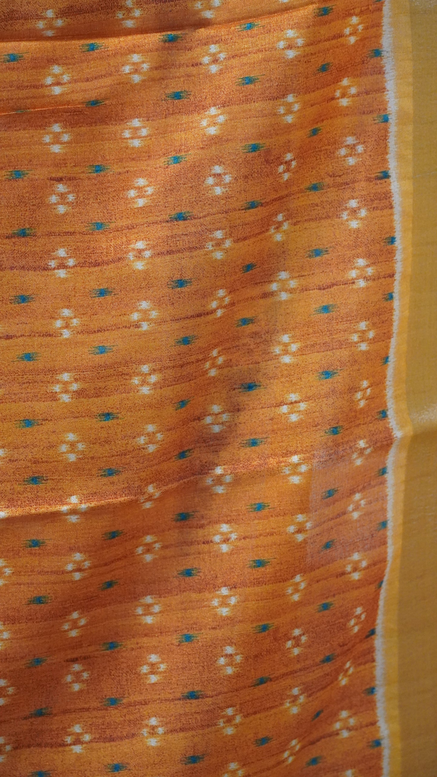 Dola Silk Saree Ikkat Print-Green