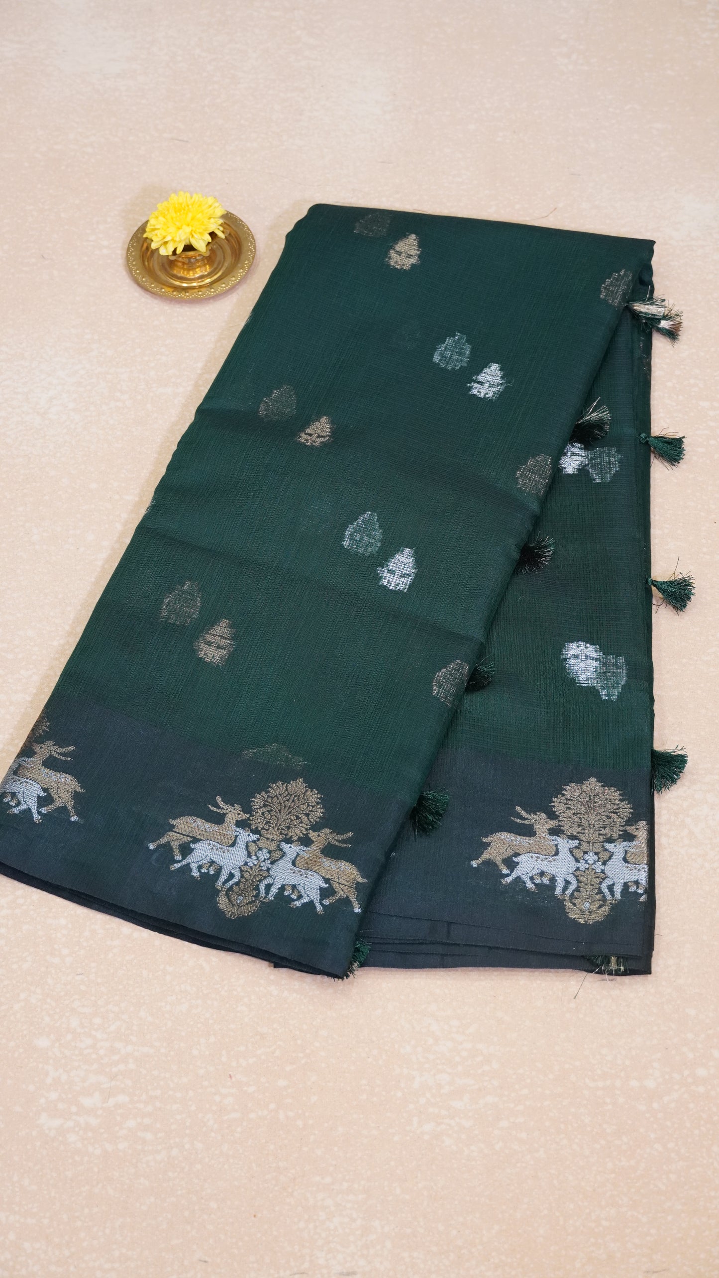 Art Zari Kota Deer Print - Bottle Green