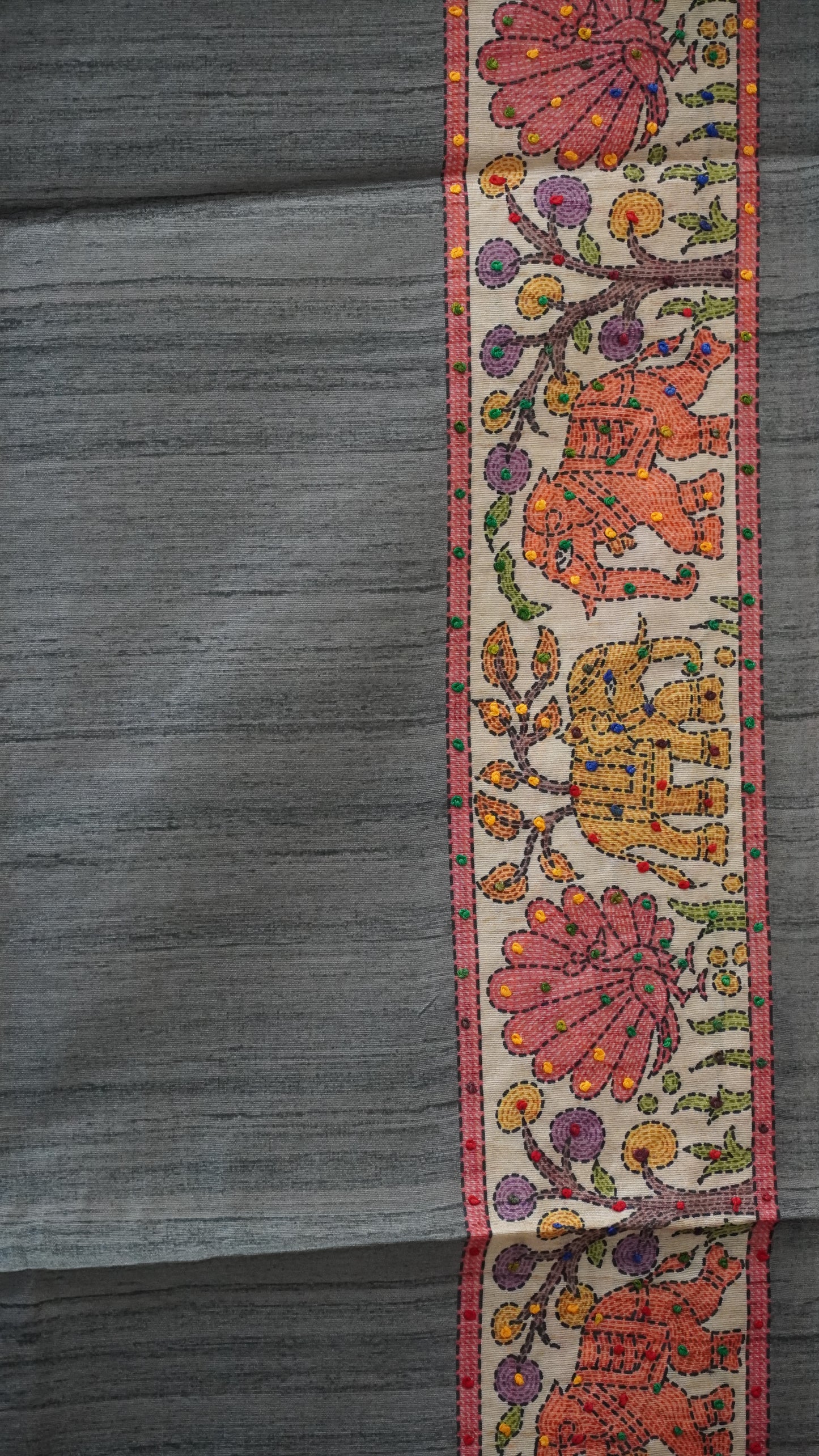 Semi Tussar Saree With French Knot & Kantha Work Straight Checkered Pattern - Grey