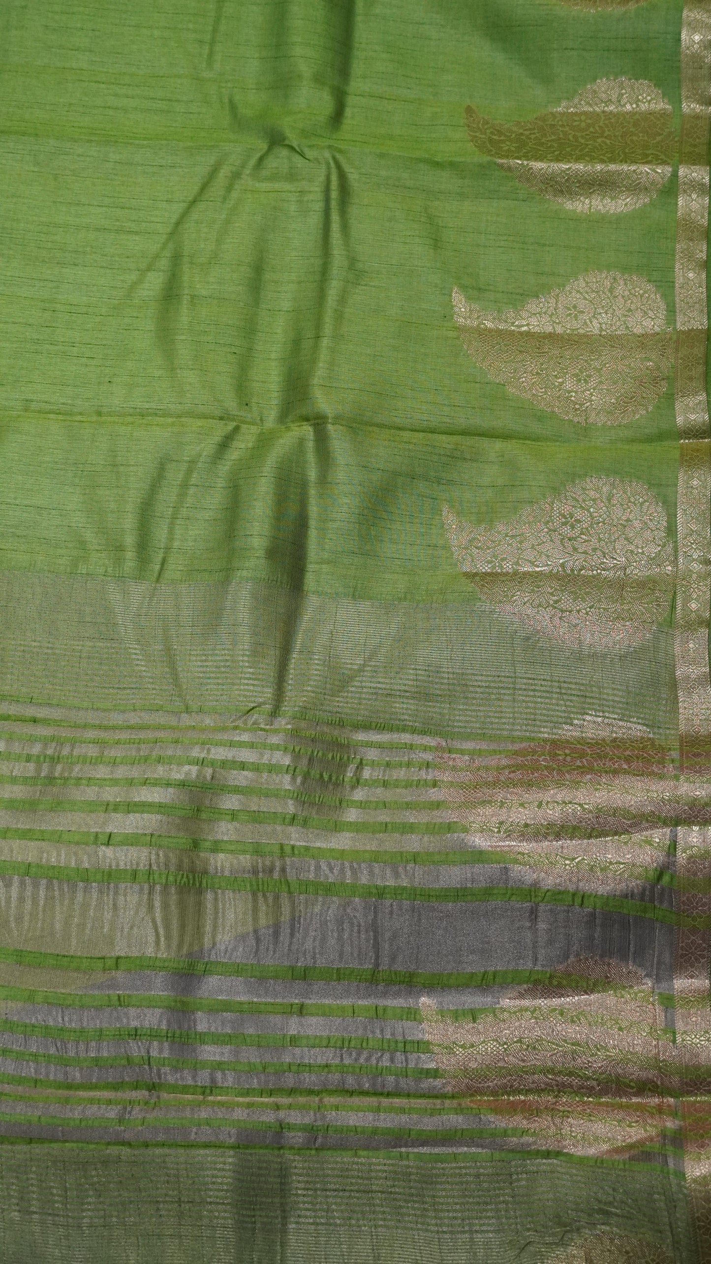 Semi Tussar Saree-Light Green Leaf Butta