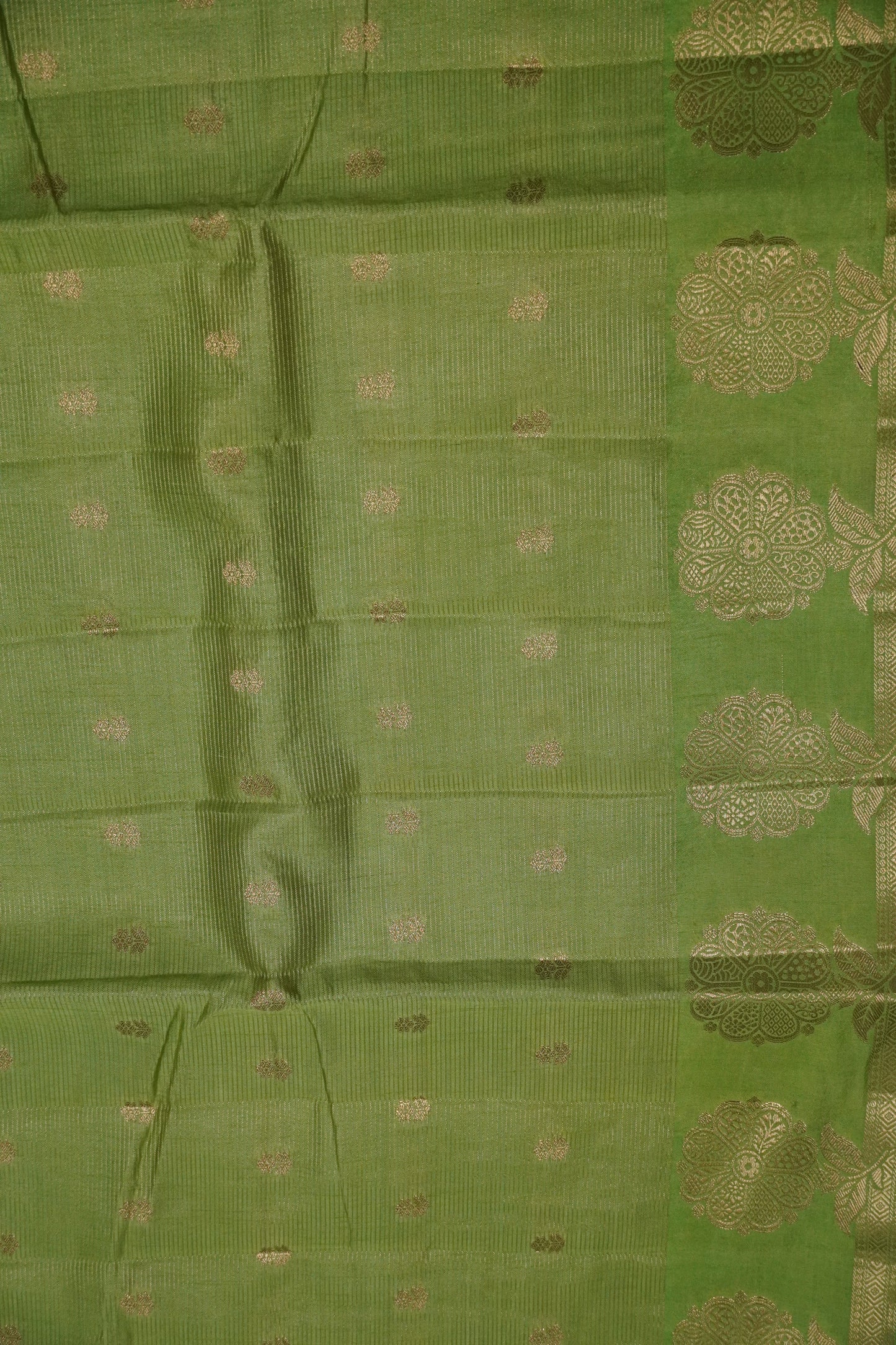Semi Raw Silk Saree - Vairaoosi Pattern Light Green