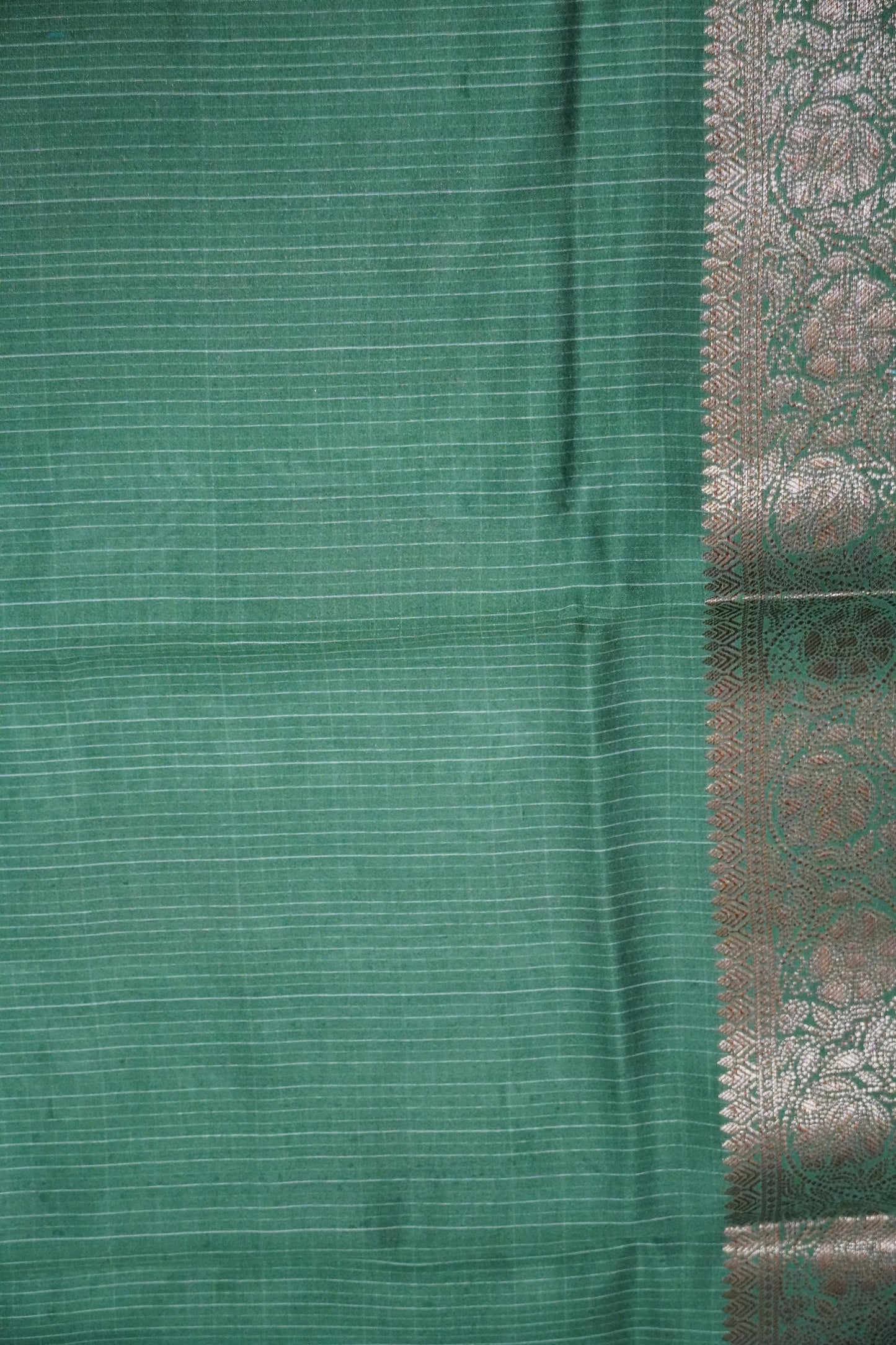 Pure Banarasi Chiniya Silk - Leaf Big Buta Green