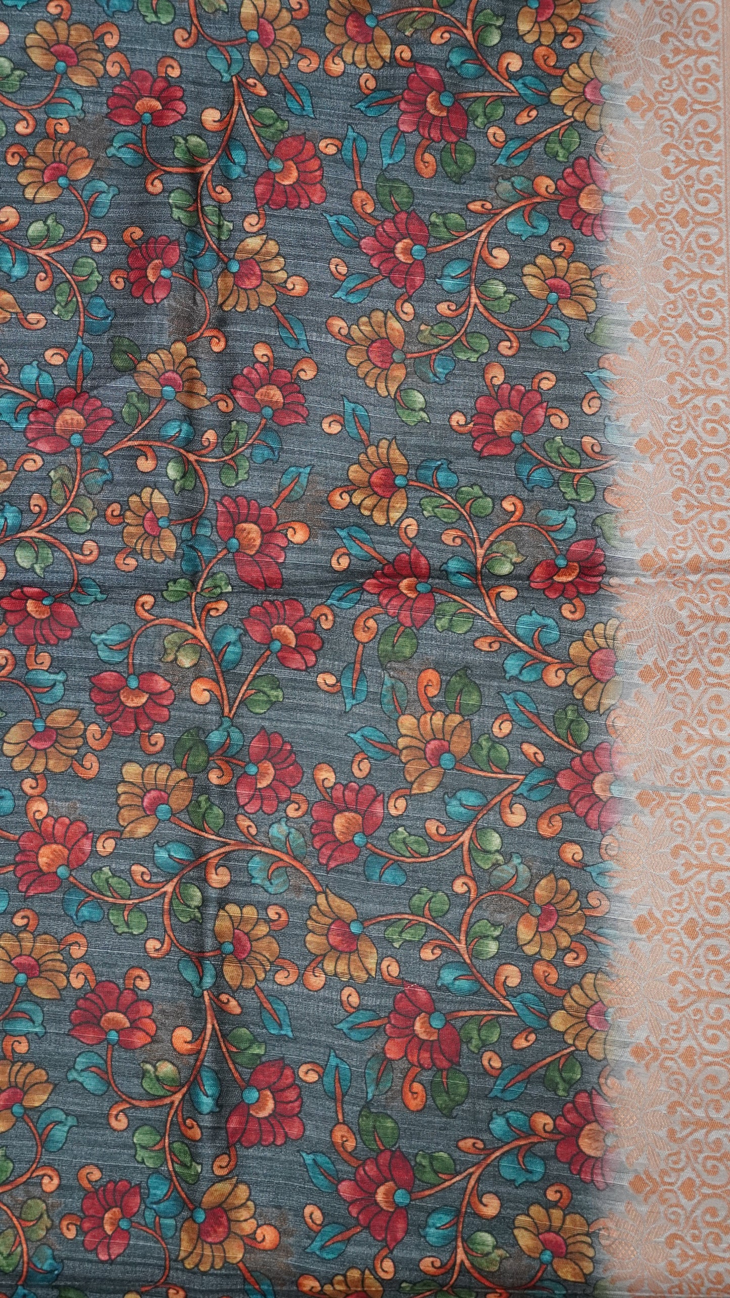 Gicha Tussar Saree -Curves Pattern Grey