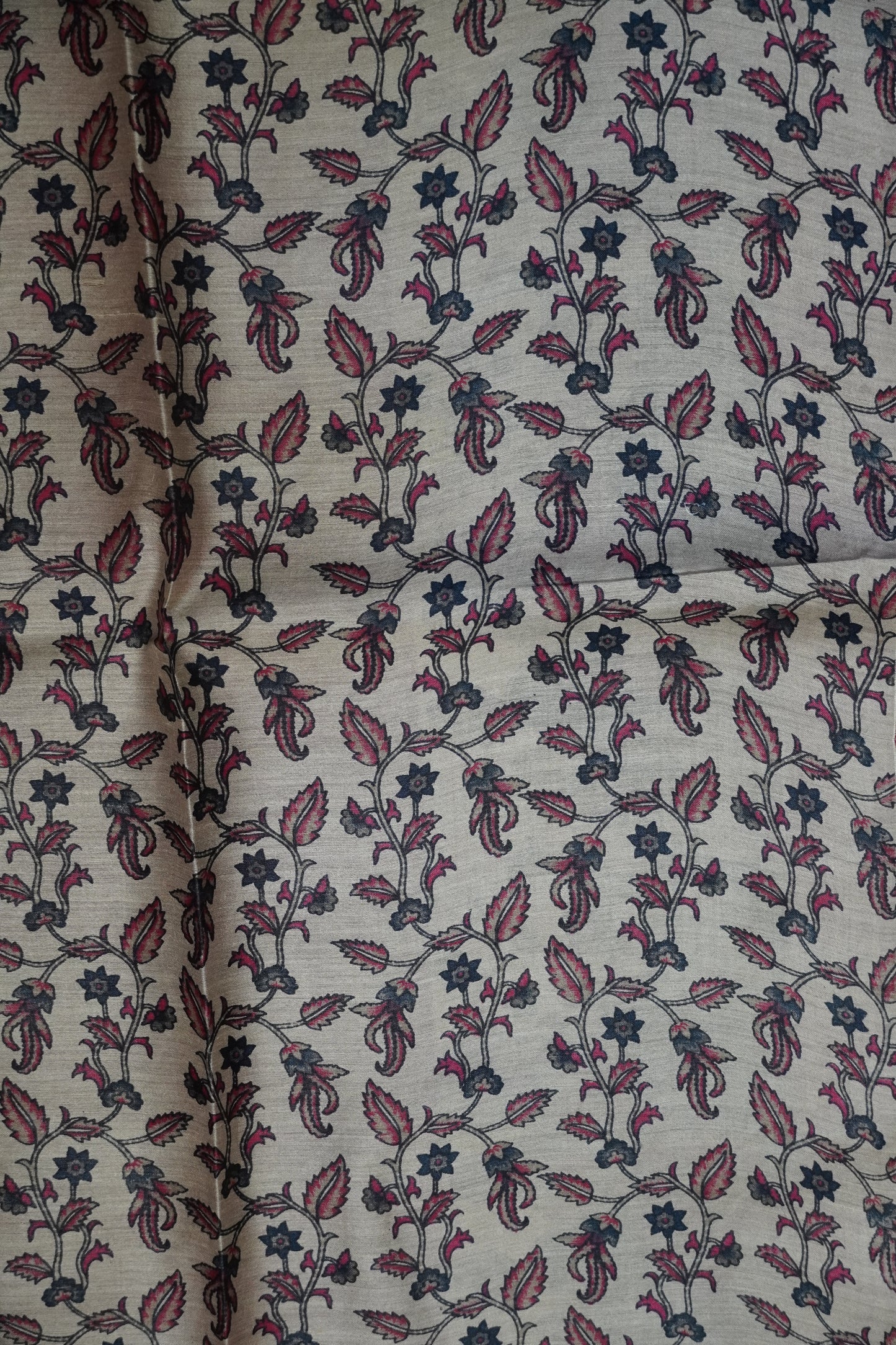 Pure Jute Tussar Saree - Deer Border Pink