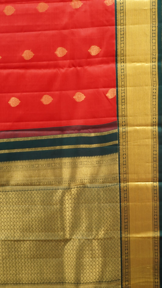 Pure Kanjivaram Silk Saree - Red-Green