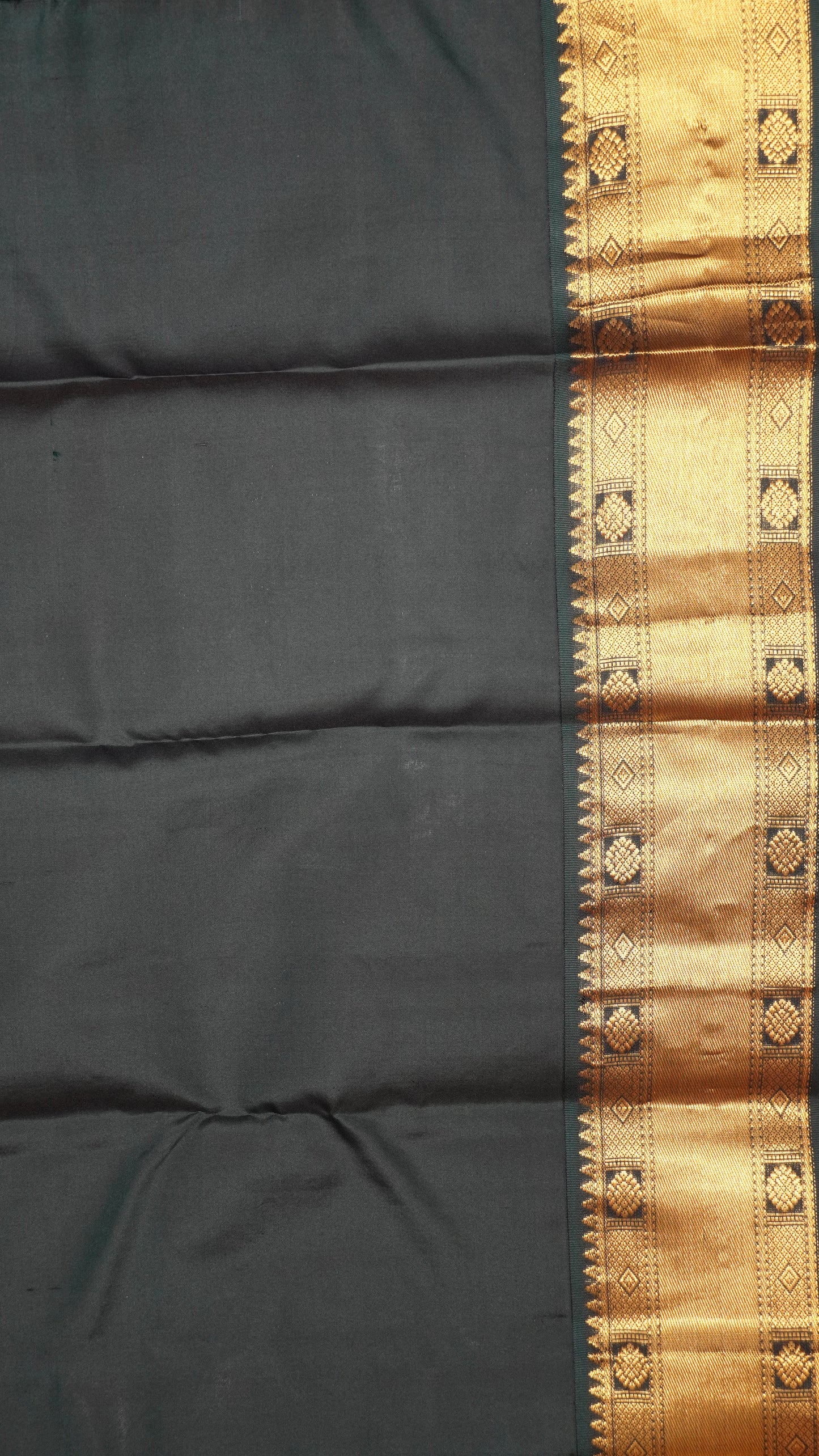 Pure Kanjivaram Silk Saree - Red-Green