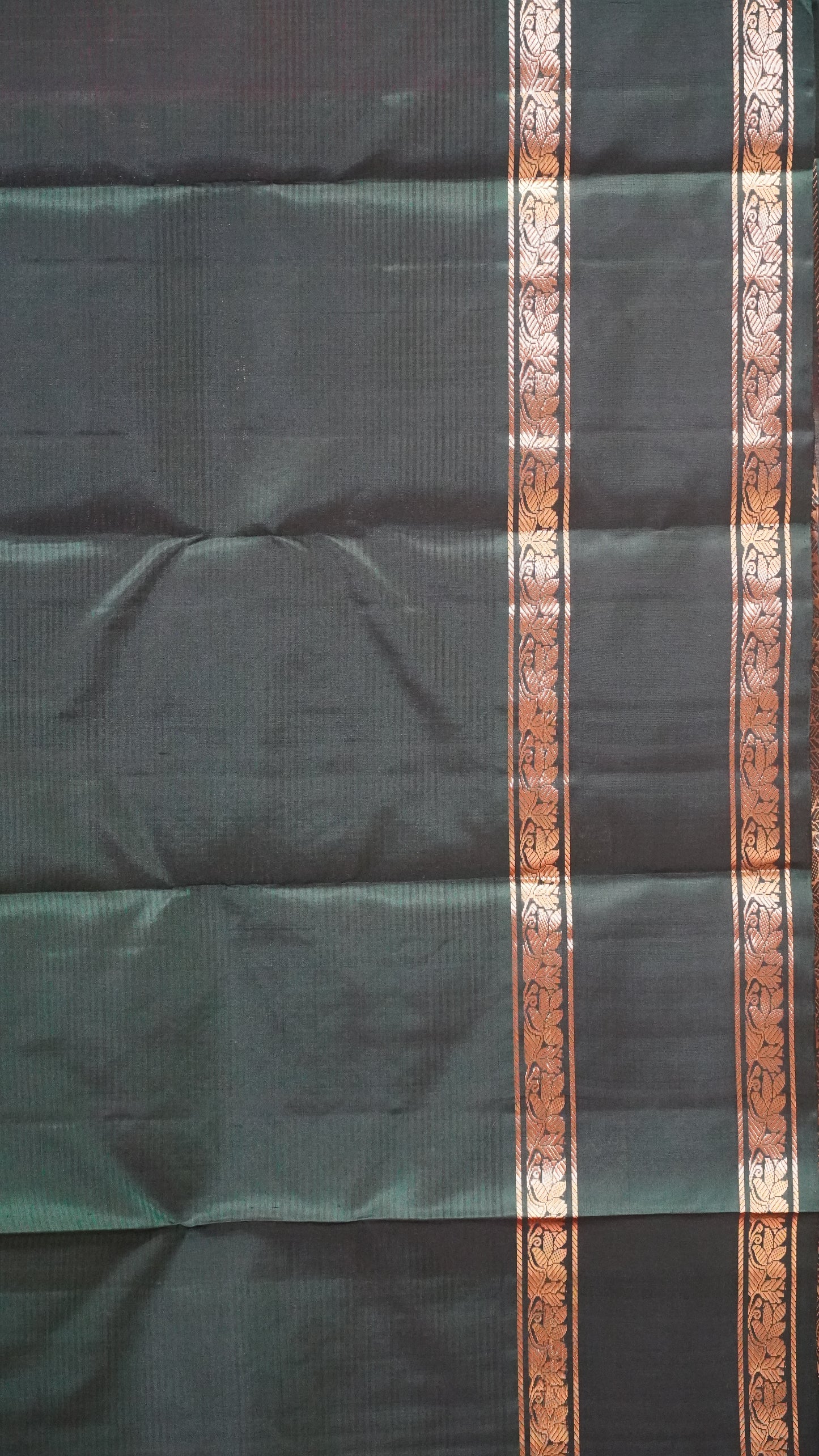 Pure Soft Silk Saree Rettapet Border Pink to Green
