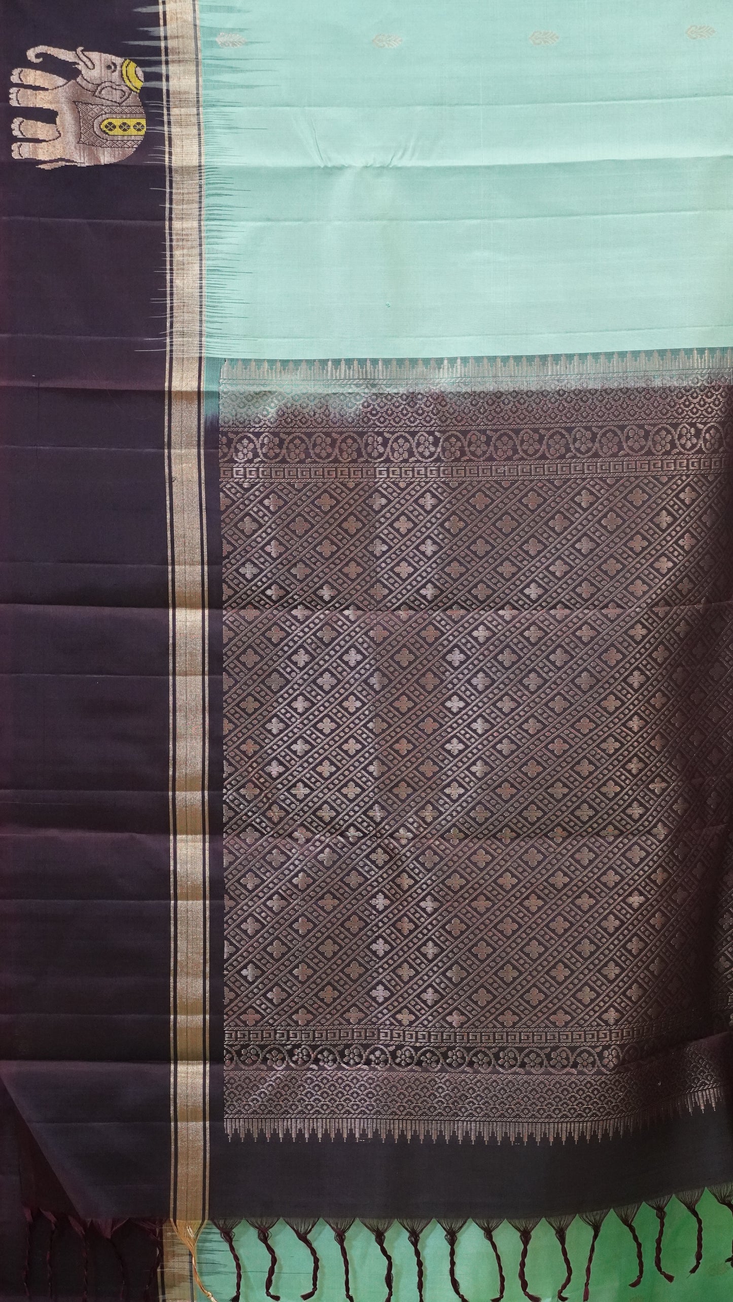 Pure Soft Silk Saree Elephant Border Green